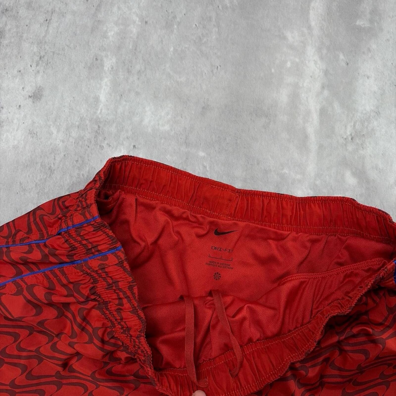 Nike Y2K Red Nike Grunge Dri Fit Mini Running Shorts Size 36" / US 14 / IT 50 - 4 Thumbnail