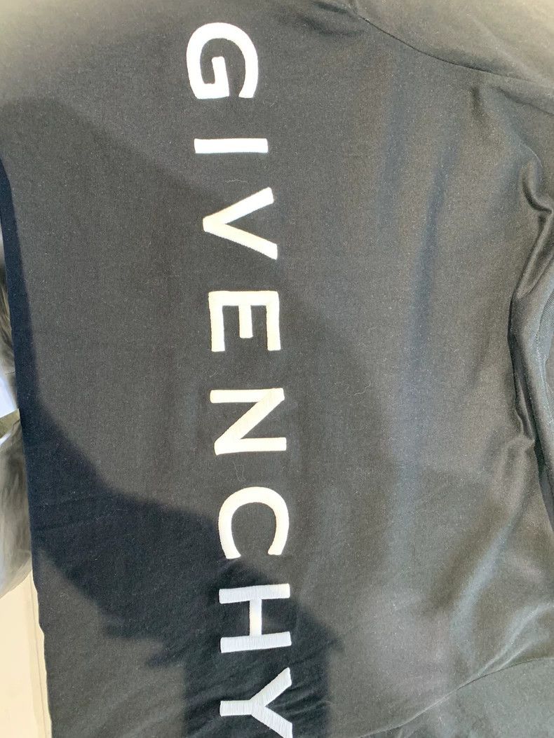 Givenchy Givenchy Letter embroidery short-sleeve, size L, chest 10 Size US M / EU 48-50 / 2 - 3 Thumbnail
