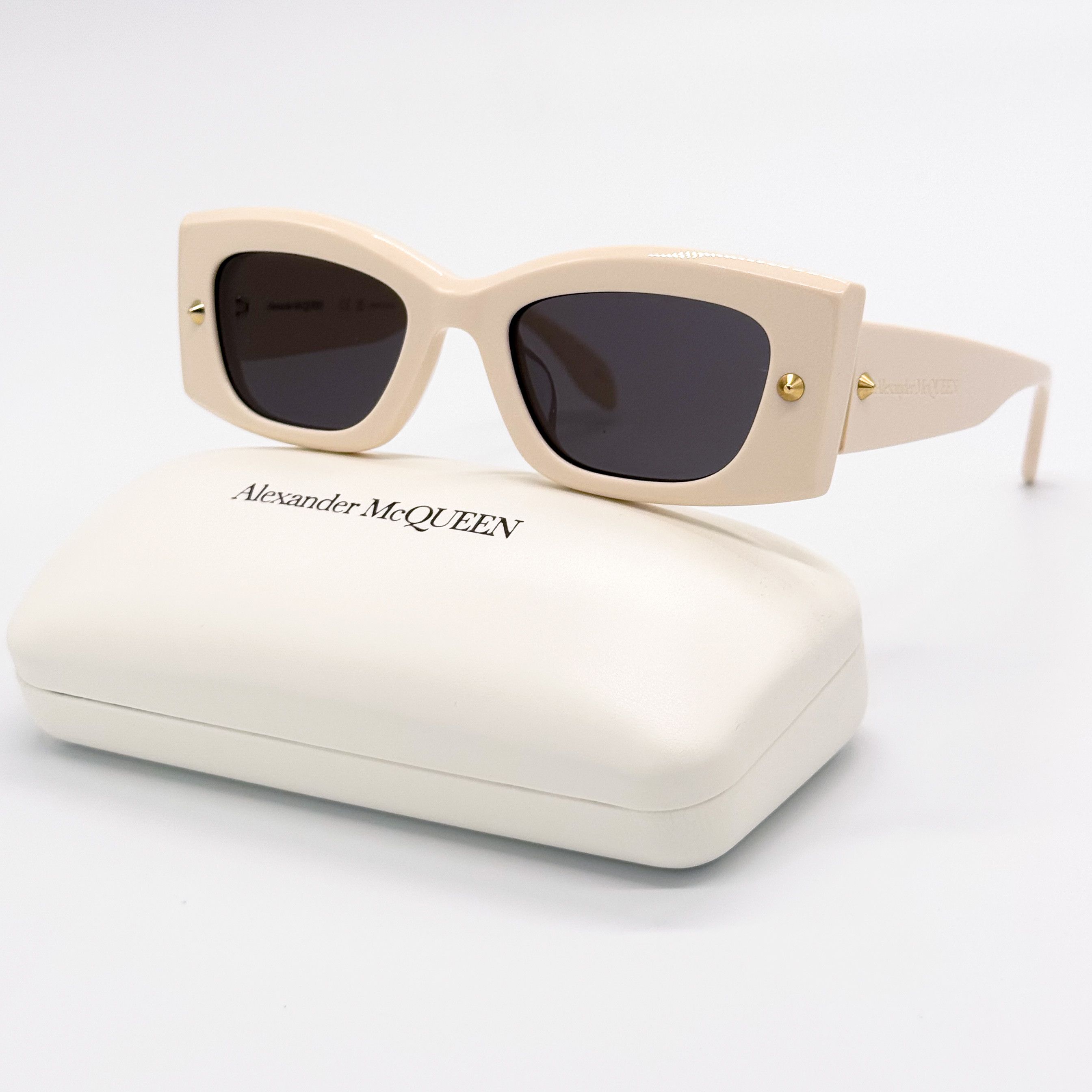 サングラス ALEXANDER MCQUEEN Woman Sunglasses Ivory AM0426S 005 NEW AM0426S 005 ALEXANDER MCQUEEN IVORY WOMAN SUNGLASSES | eBay