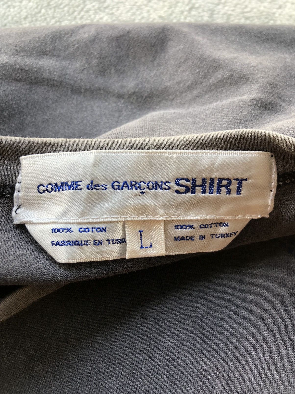 Comme des Garcons Vintage Comme Des Garçons 2001 ete Japanese Design Faded Tee Size US L / EU 52-54 / 3 - 10 Thumbnail