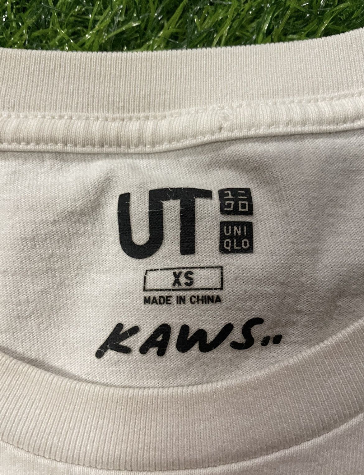 Kaws Kaws Uniqlo Tee Shirt Size XS Size US XS / EU 42 / 0 - 3 Thumbnail