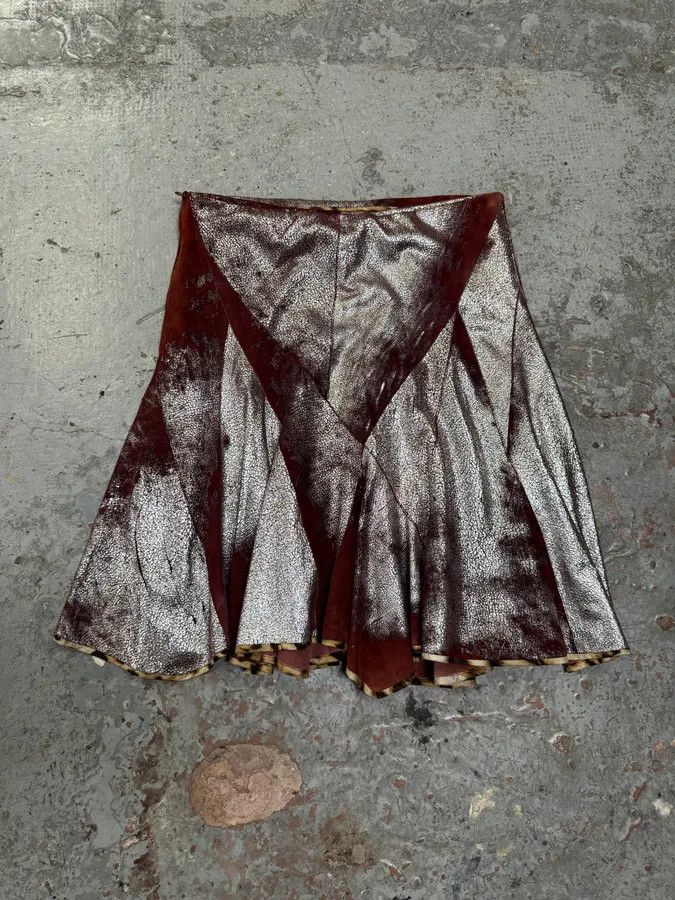 Roberto Cavalli 2000s Roberto Cavalli Eroded Silver Brown Suede Leather Skirt Size 26" / US 2 / IT 38 - 6 Thumbnail
