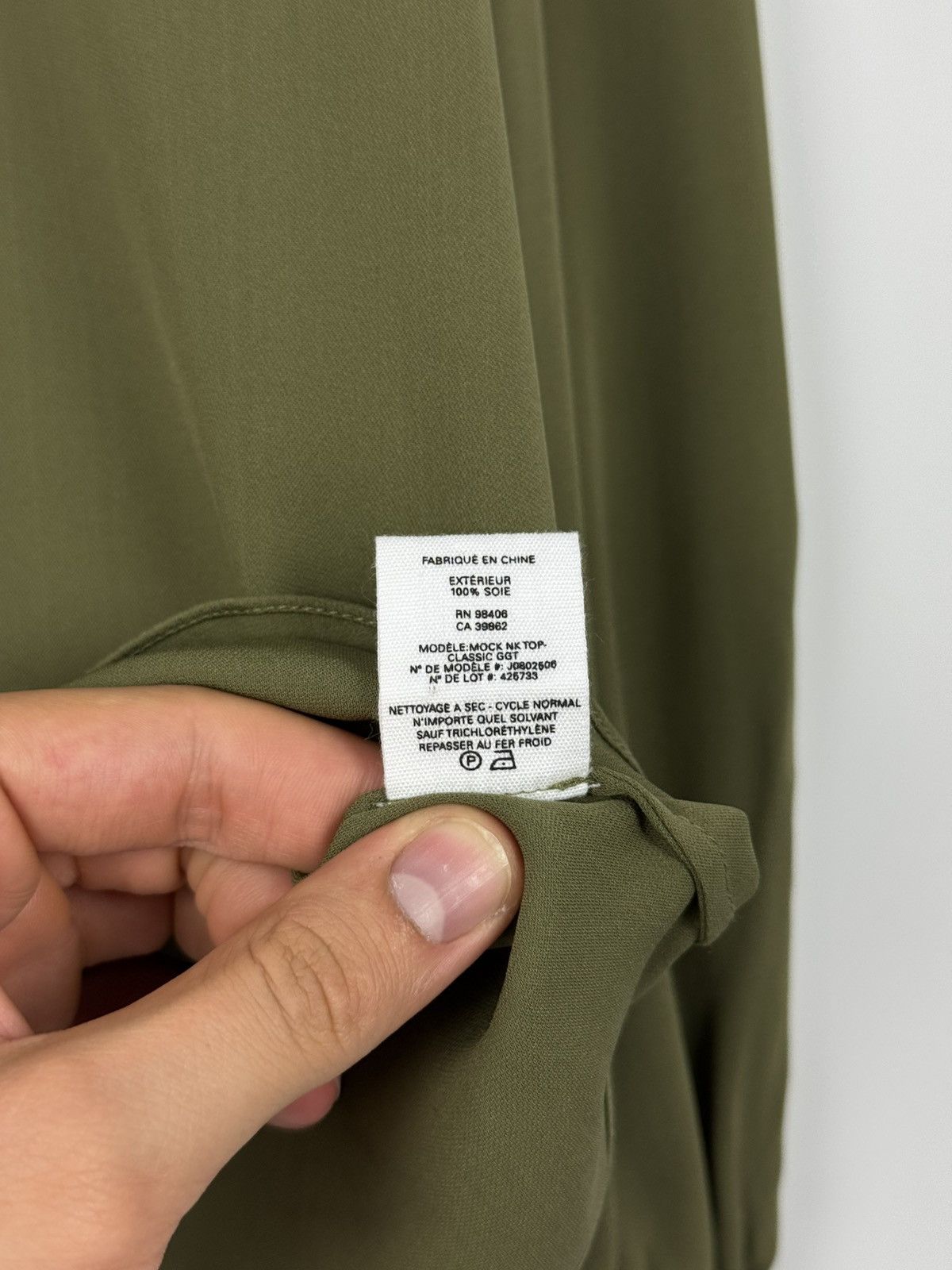 Theory NWT Theory Mock Neck Silk Blouse Top Long Sleeve Size L / US 10 / IT 46 - 15 Thumbnail