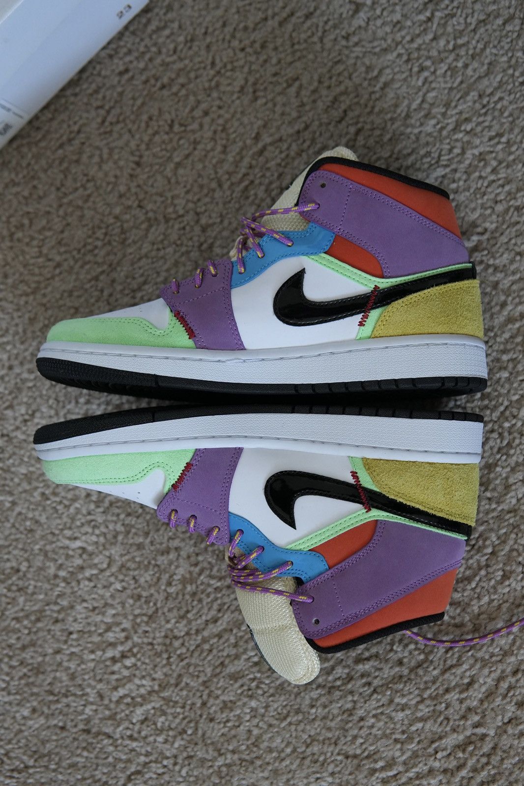 Nike Jordan 1 Mid SE Lightbulb Team Orange Size US 7.5 / IT 37.5 - 1 Thumbnail