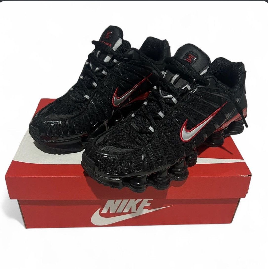 Nike Nike shoxs Size US 9.5 / EU 42-43 - 1 Thumbnail