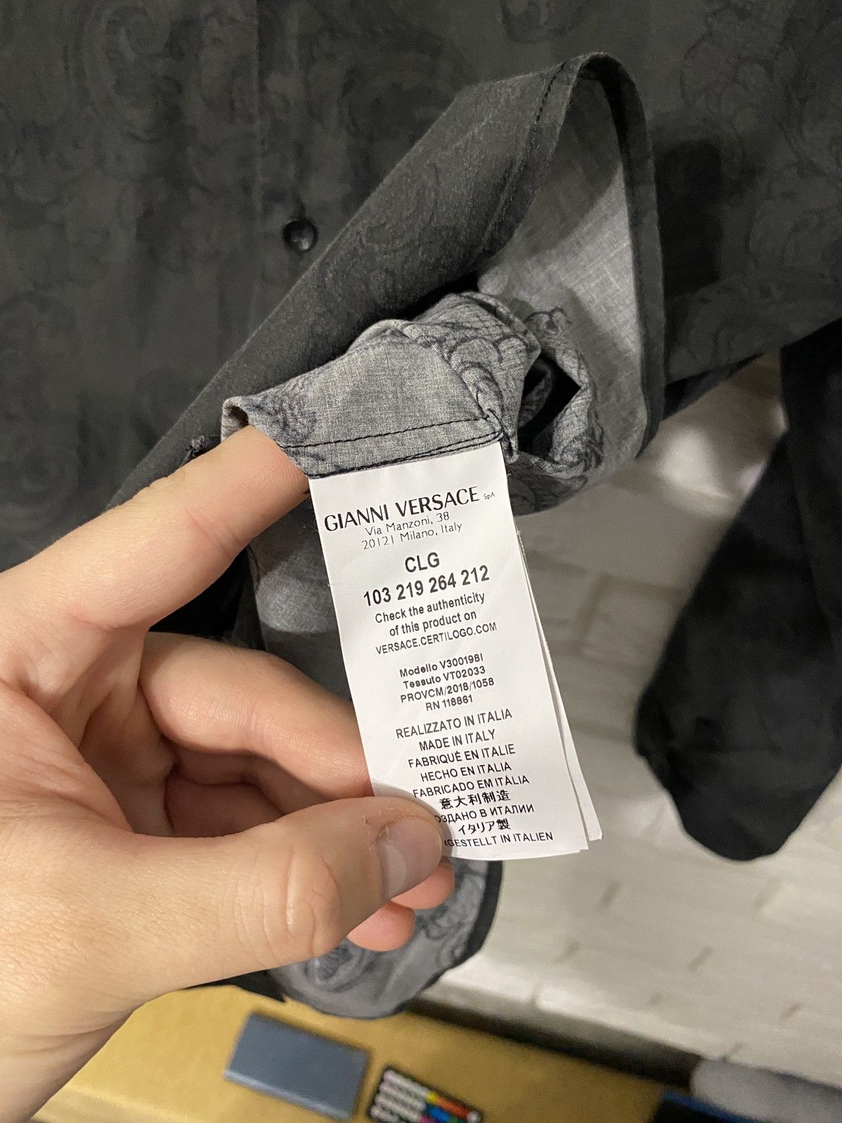 Versace Shirt Gianni Versace Black Size US S / EU 44-46 / 1 - 6 Thumbnail