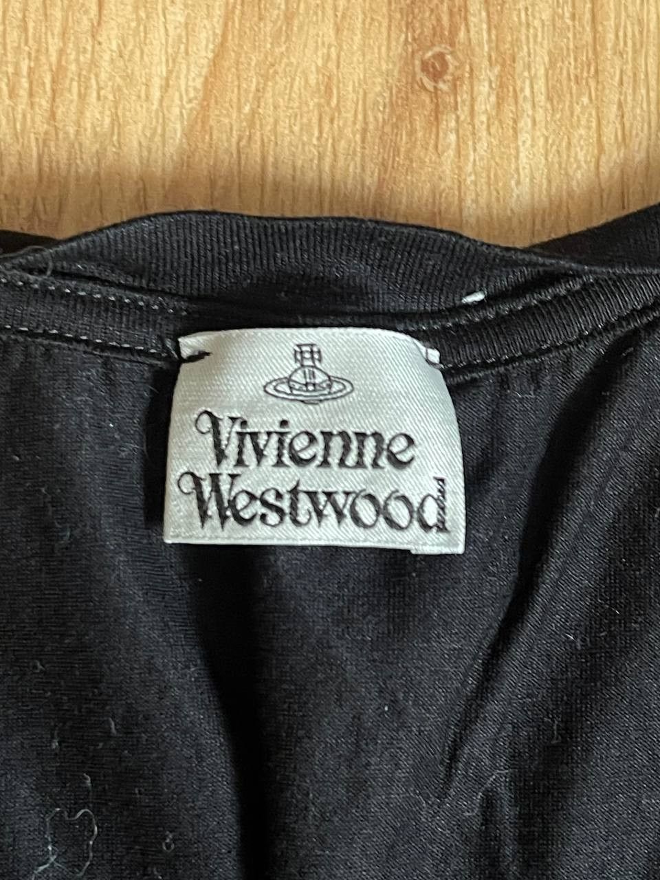 Vintage × Vivienne Westwood Vivienne Westwood T Shirt Mini Orb Logo Luxury Style Italy Size L / US 10 / IT 46 - 5 Thumbnail
