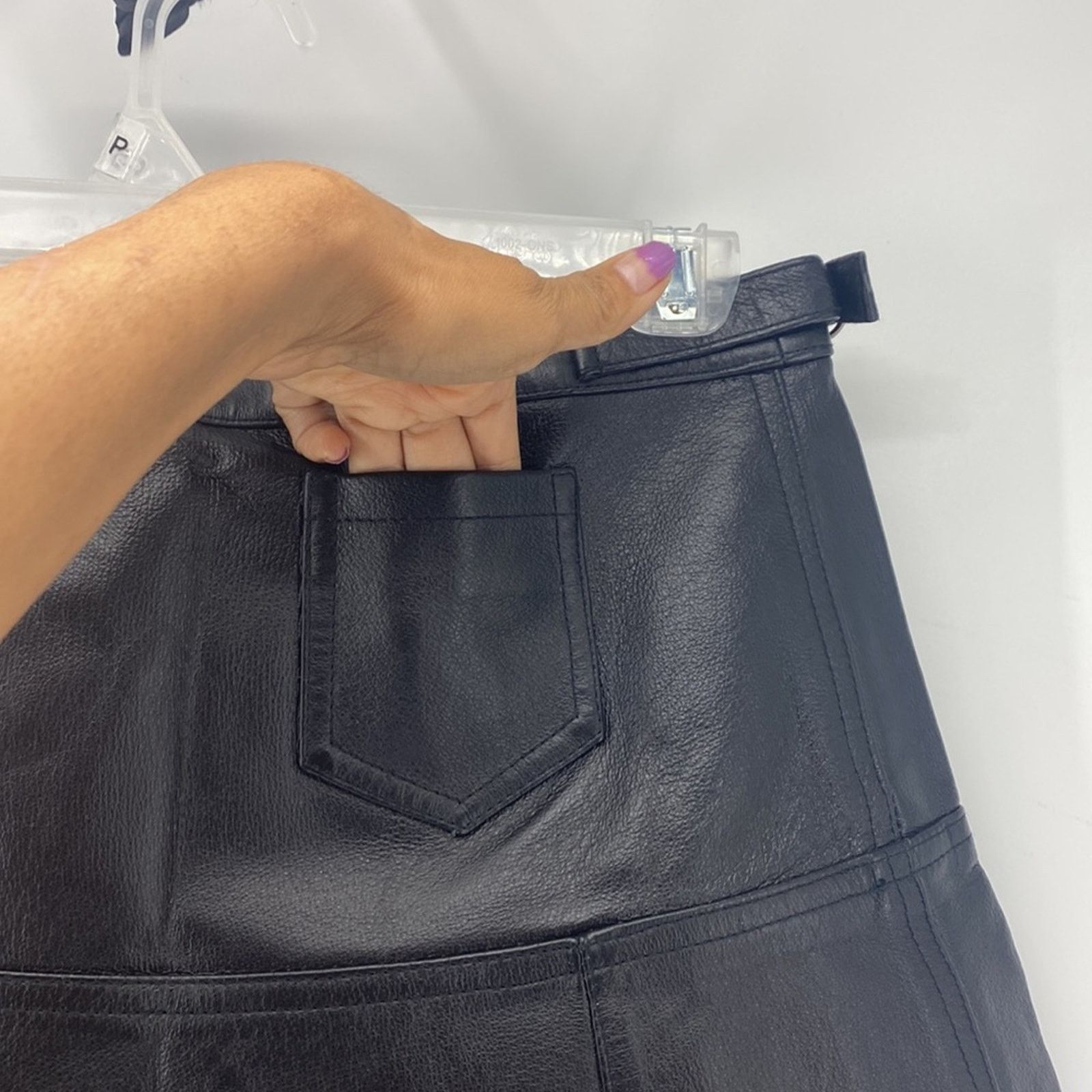 Other Vintage Newport News leather min skirt flare black sz 4 Size 27" / US 4 / IT 40 - 6 Thumbnail