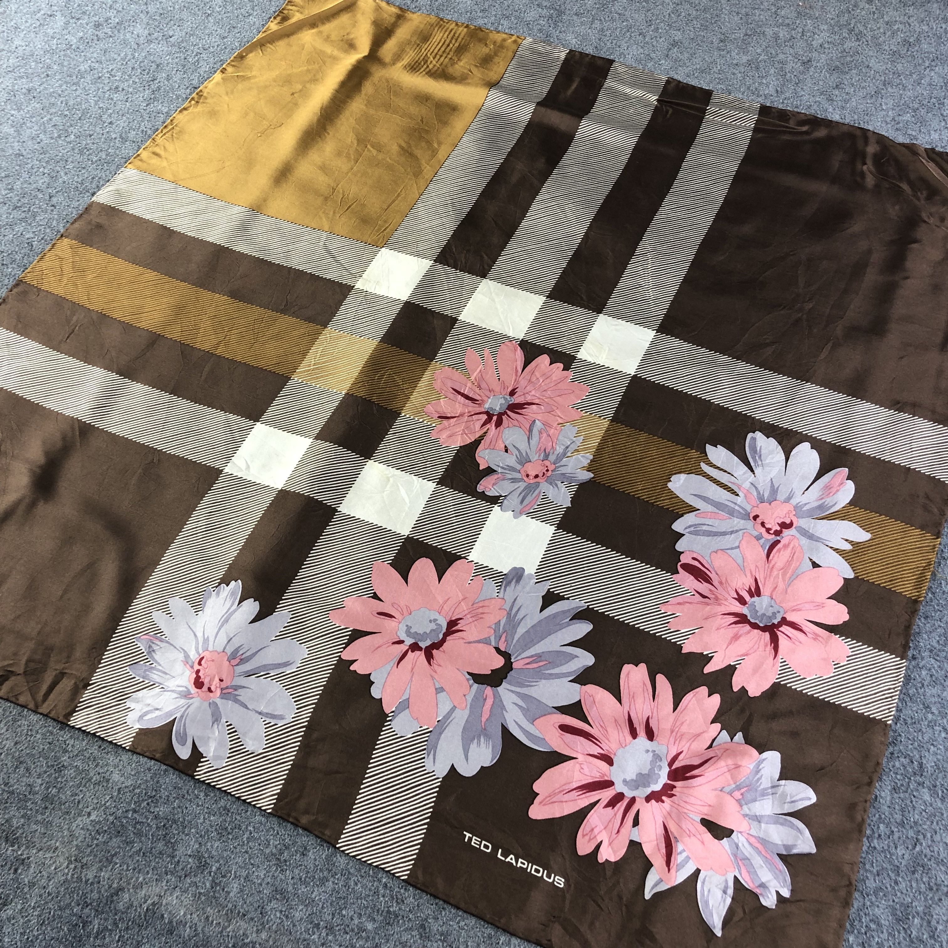 TED LAPIDUS Ted Lapidus Floral Hand Rolled Silk Scarf M443 Size ONE SIZE - 2 Thumbnail