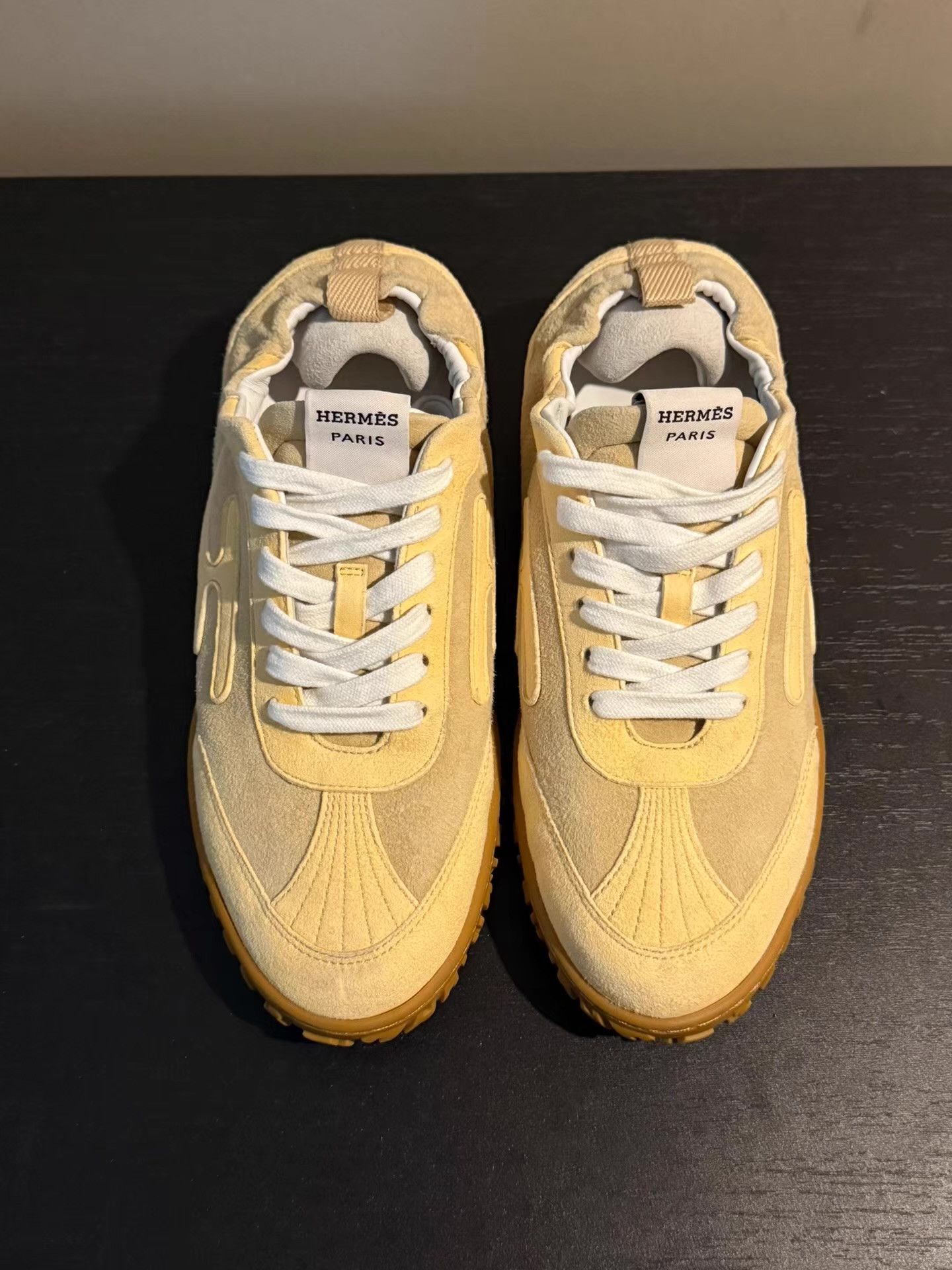 Hermes Hermès Jet milk yellow suede trainers Q20 Size US 6 / IT 36 - 2 Thumbnail