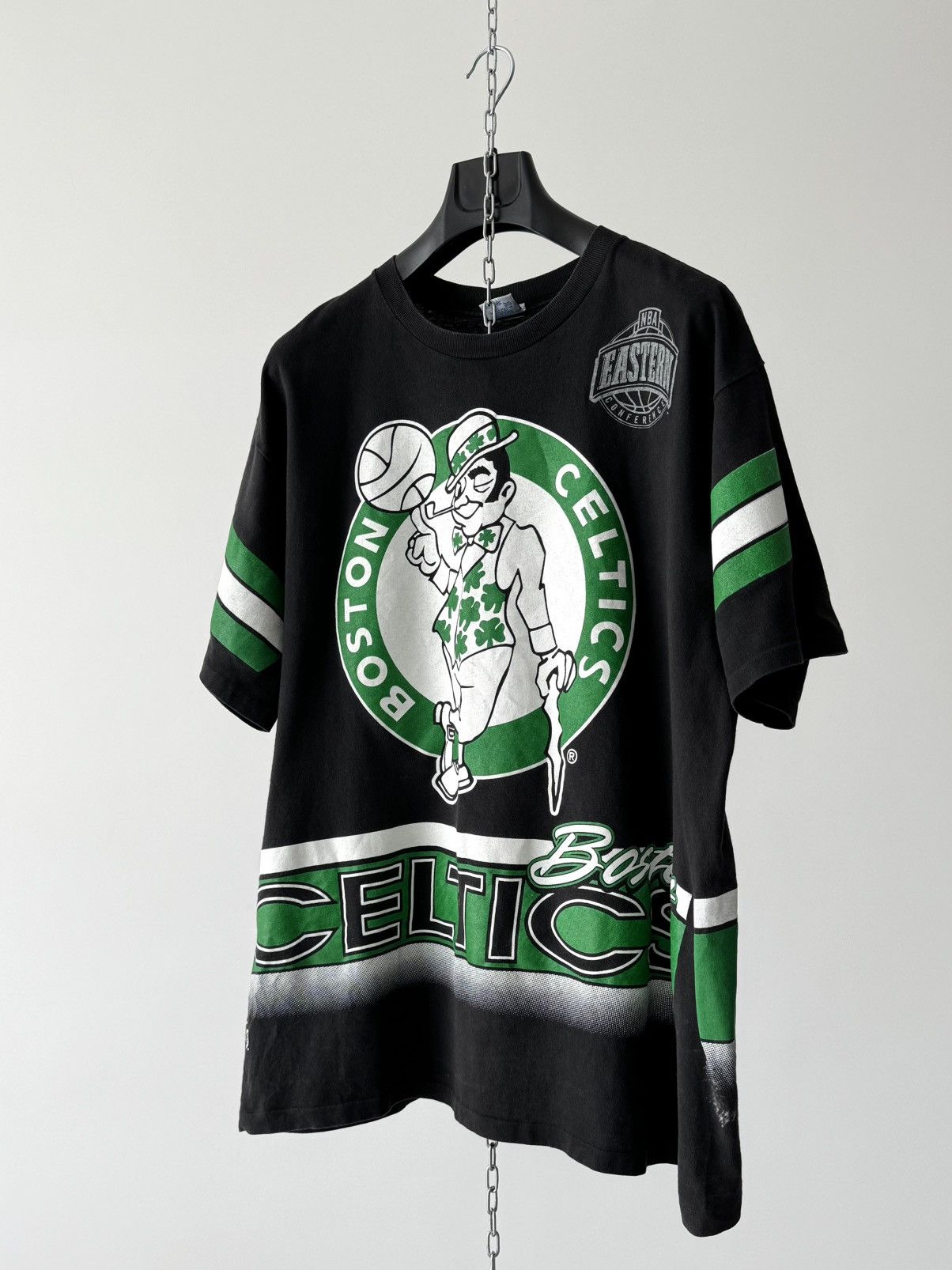 NBA Vintage 90s NBA Boston Celtics Full Print T-Shirt Size US L / EU 52-54 / 3 - 2 Thumbnail