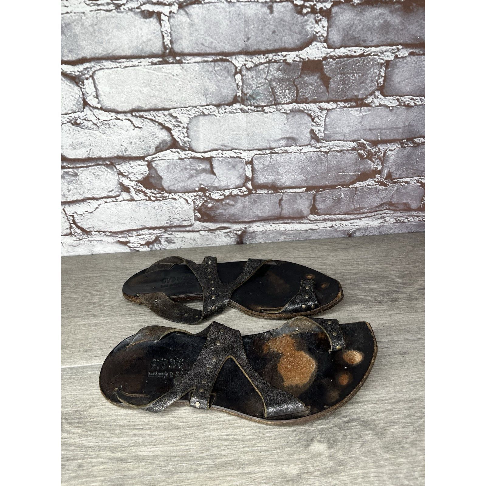 CYDWOQ Cydwoq Studs Studded Toe Thong Sandals Women Sz 37EU/6M Brow Size US 6.5 / IT 36.5 - 7 Thumbnail