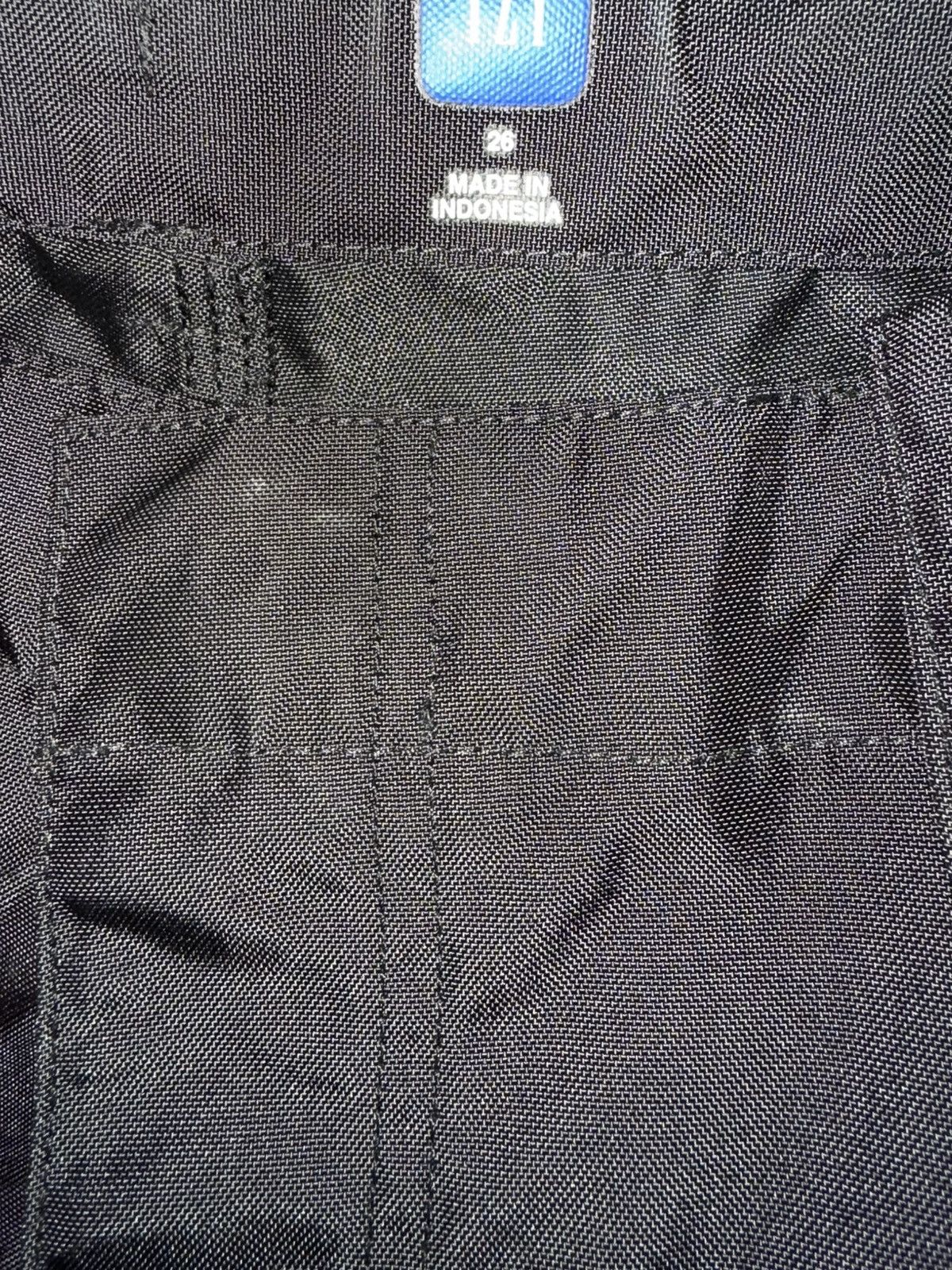Balenciaga × Gap × Kanye West Yeezy Gap Engineered by Balenciaga Nylon Cargo Pants Size US 26 / EU 42 - 7 Thumbnail