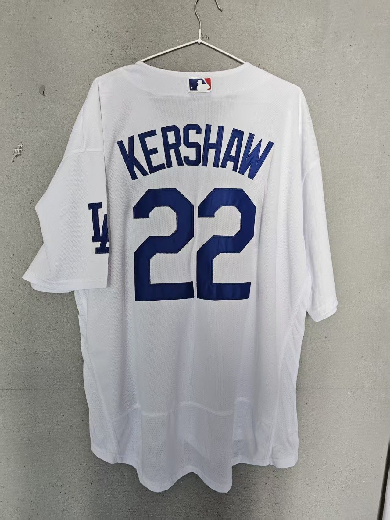 MLB Los Angeles Dodgers 22 Kershaw Jersey White M Size US M / EU 48-50 / 2 - 3 Thumbnail