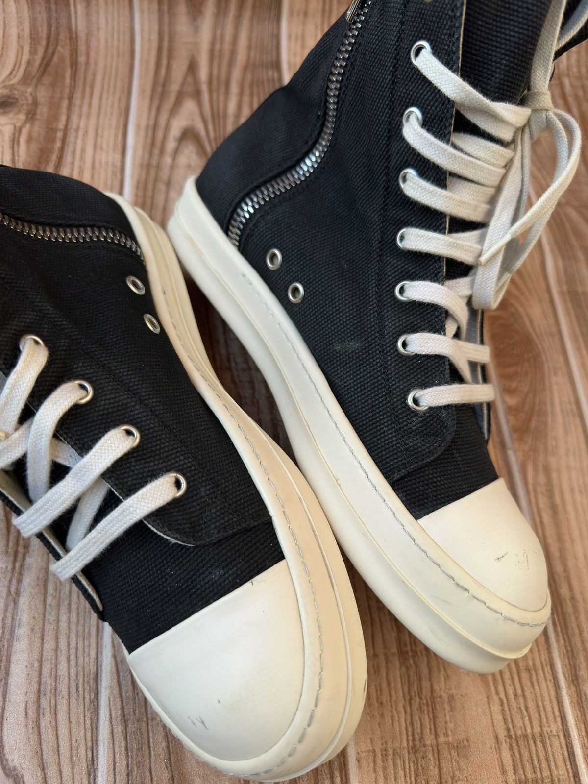 Rick Owens Rick Owens DRKSHDW Canvas Ramones Embroidered Logo Hightops Size US 7.5 / EU 40-41 - 11 Thumbnail