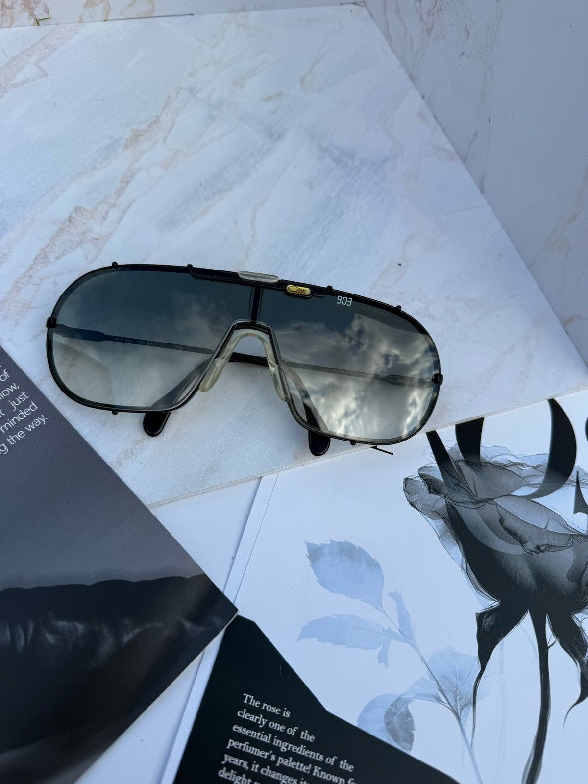 Cazal Cazal vintage rare sunglasses mod.903 Size ONE SIZE - 18 Thumbnail