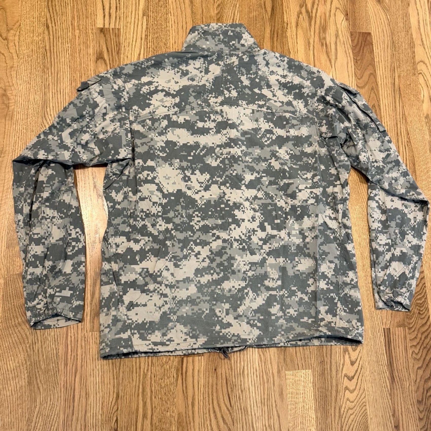Vintage Army Jacket Mens M UNIVERSAL CAMOUFLAGE PATTERN UCP Gen Wind Cold Weather Men Regular Multicam Camo Size US M / EU 48-50 / 2 - 2 Thumbnail