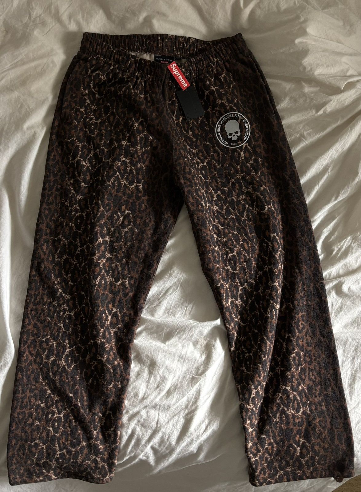 Number (N)ine × Supreme Number (n)ine Supreme sweat pant fw25 Size US 36 / EU 52 - 1 Thumbnail