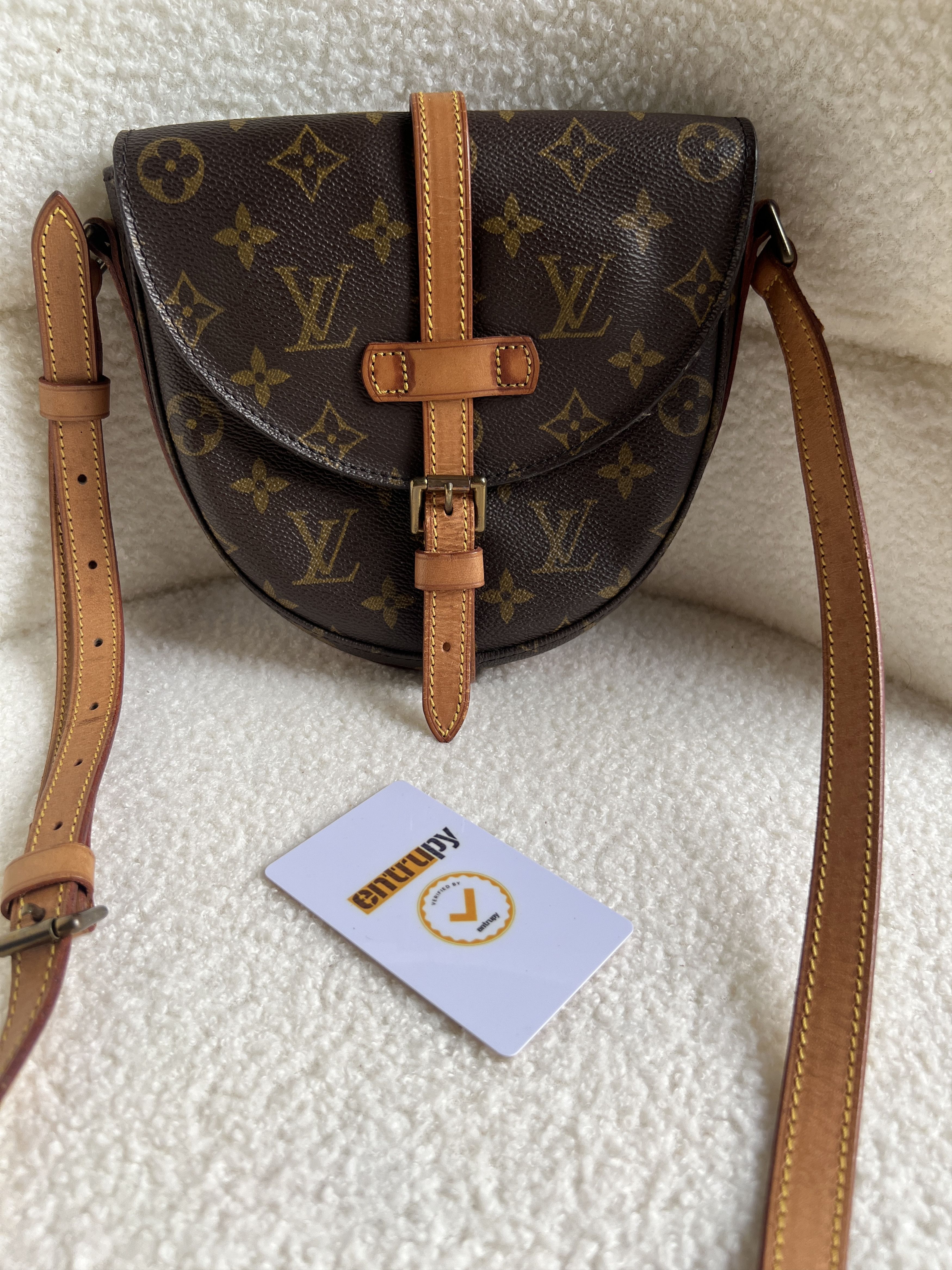 Louis Vuitton Authentic Louis Vuitton Chantilly PM Size ONE SIZE - 1 Thumbnail
