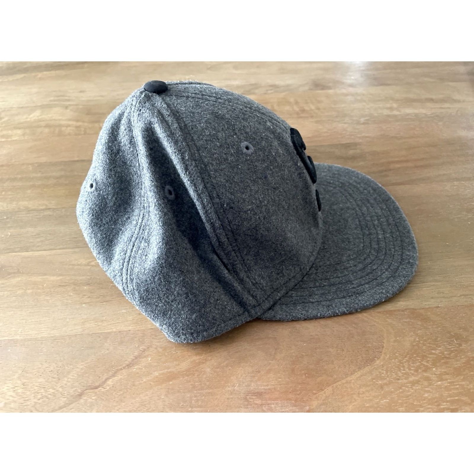 Vintage Stussy Capz Charcoal Gray Wool Blend Snapback Hat Vintage 90s Capz Wool Twill Adjustable One Size Mens Gray 90s Streetwear Vintage WomensMens Size ONE SIZE - 3 Thumbnail