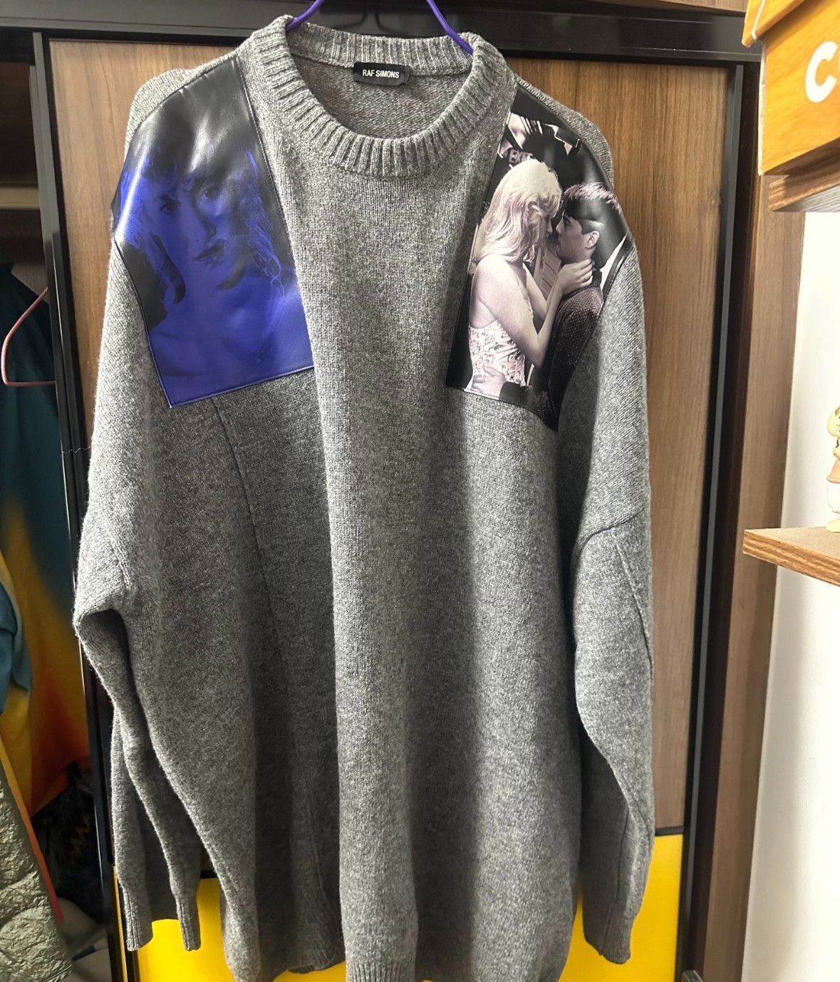 Raf Simons Raf Simons 19fw show os portrait patch sweater Size US S / EU 44-46 / 1 - 1 Thumbnail