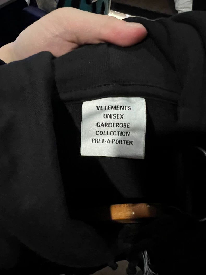 Vetements Vetements Sanskrit Dragon Pattern Graffiti Hoodie Size US S / EU 44-46 / 1 - 8 Thumbnail