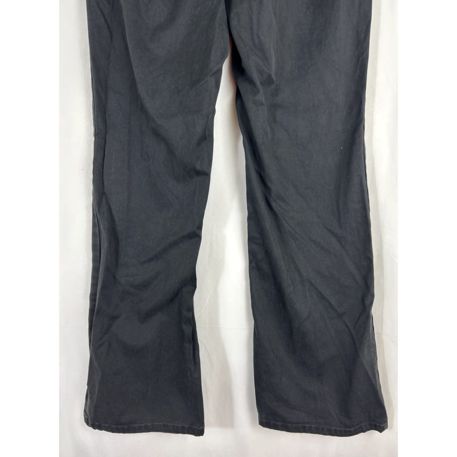 Eddie Bauer VINTAGE Eddie Bauer? Wait not vintage. The title: Eddie Bauer Womens Pants 8 Black Cotton Blend Stretch Outdoor 30x30 Size 30" / US 8 / IT 44 - 6 Thumbnail