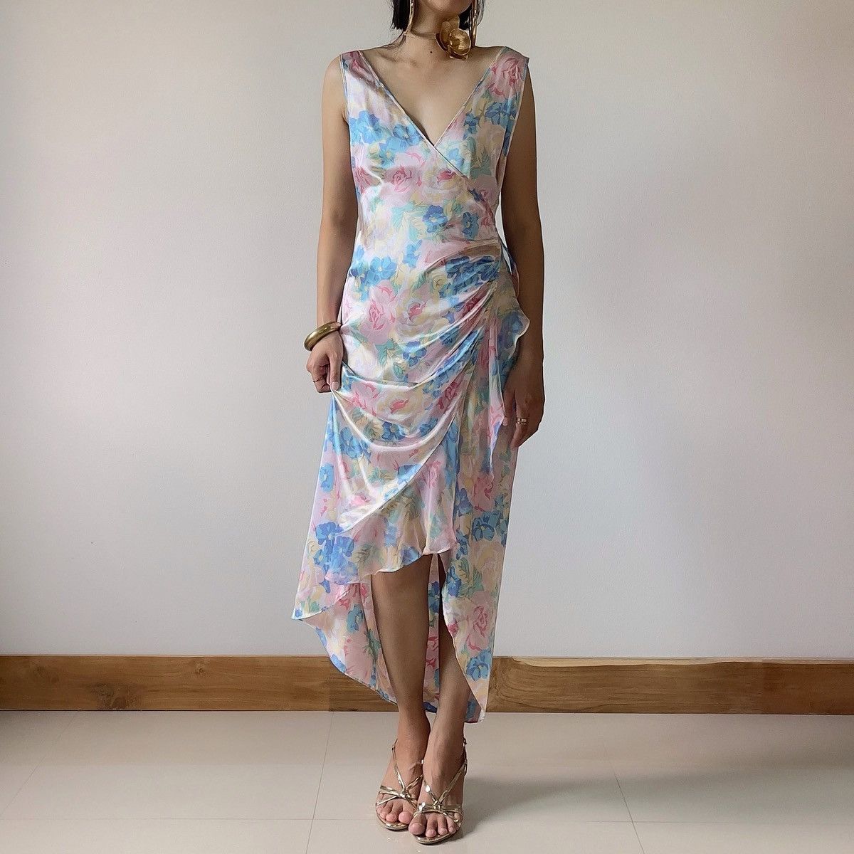 Victoria's Secret × Vintage Vintage 1990's Floral Satin Nightgown (S-M) Size S / US 4 / IT 40 - 4 Thumbnail