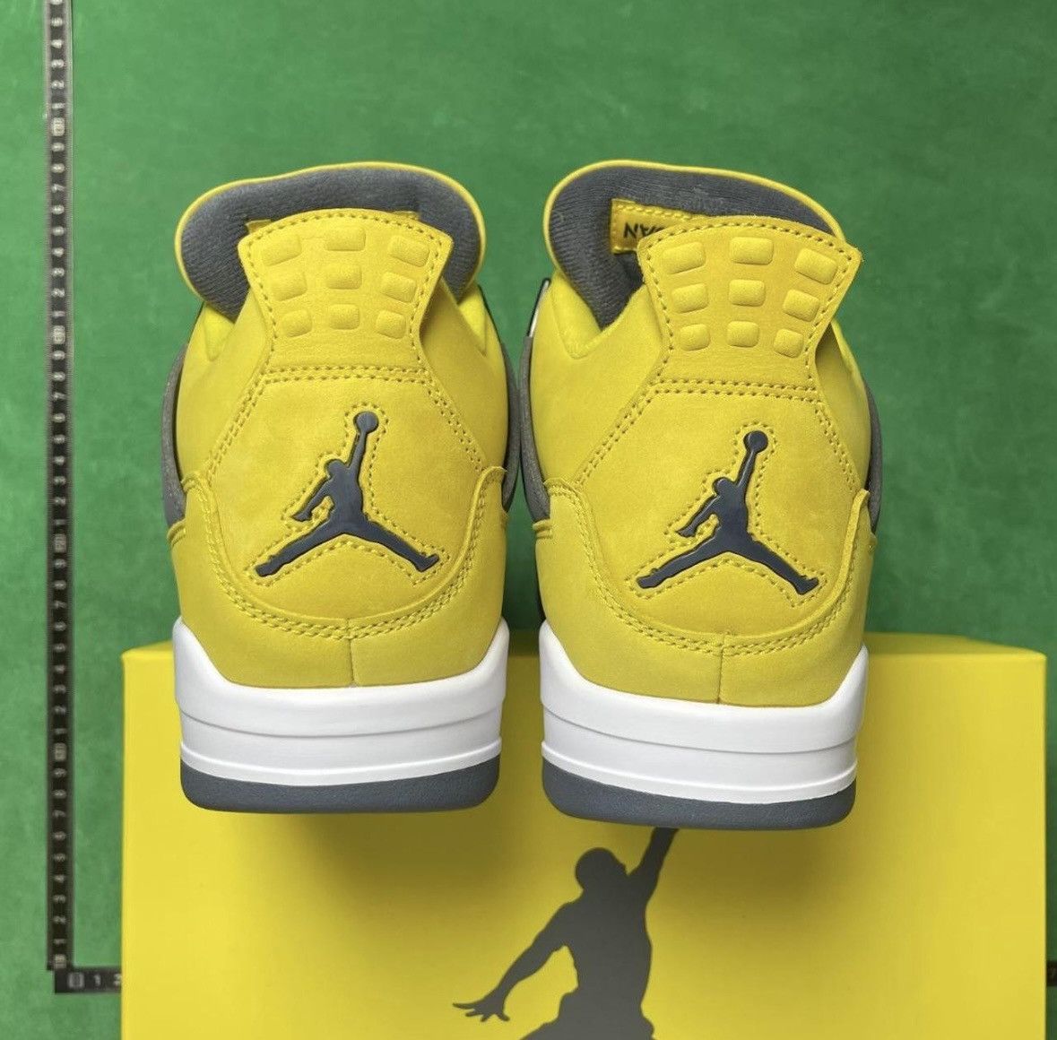 Jordan Brand Air Jordan 4 ‘Lighting’ Size US 11 / EU 44 - 1 Thumbnail