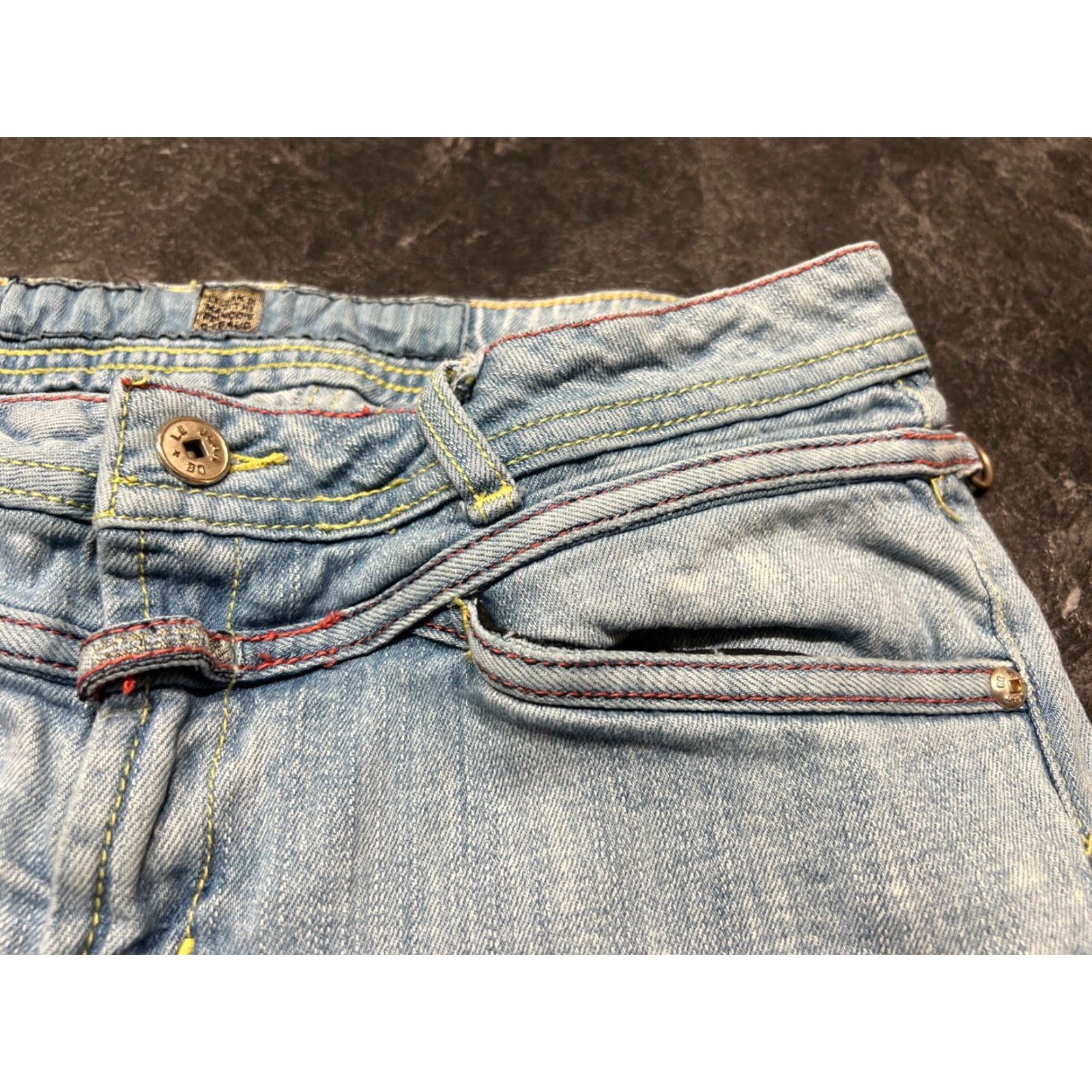 Vintage VINTAGE Girbaud Women's Jeans Flared Low Rise Size 28 Blue Regular Denim Rare Size 28" / US 6 / IT 42 - 4 Thumbnail