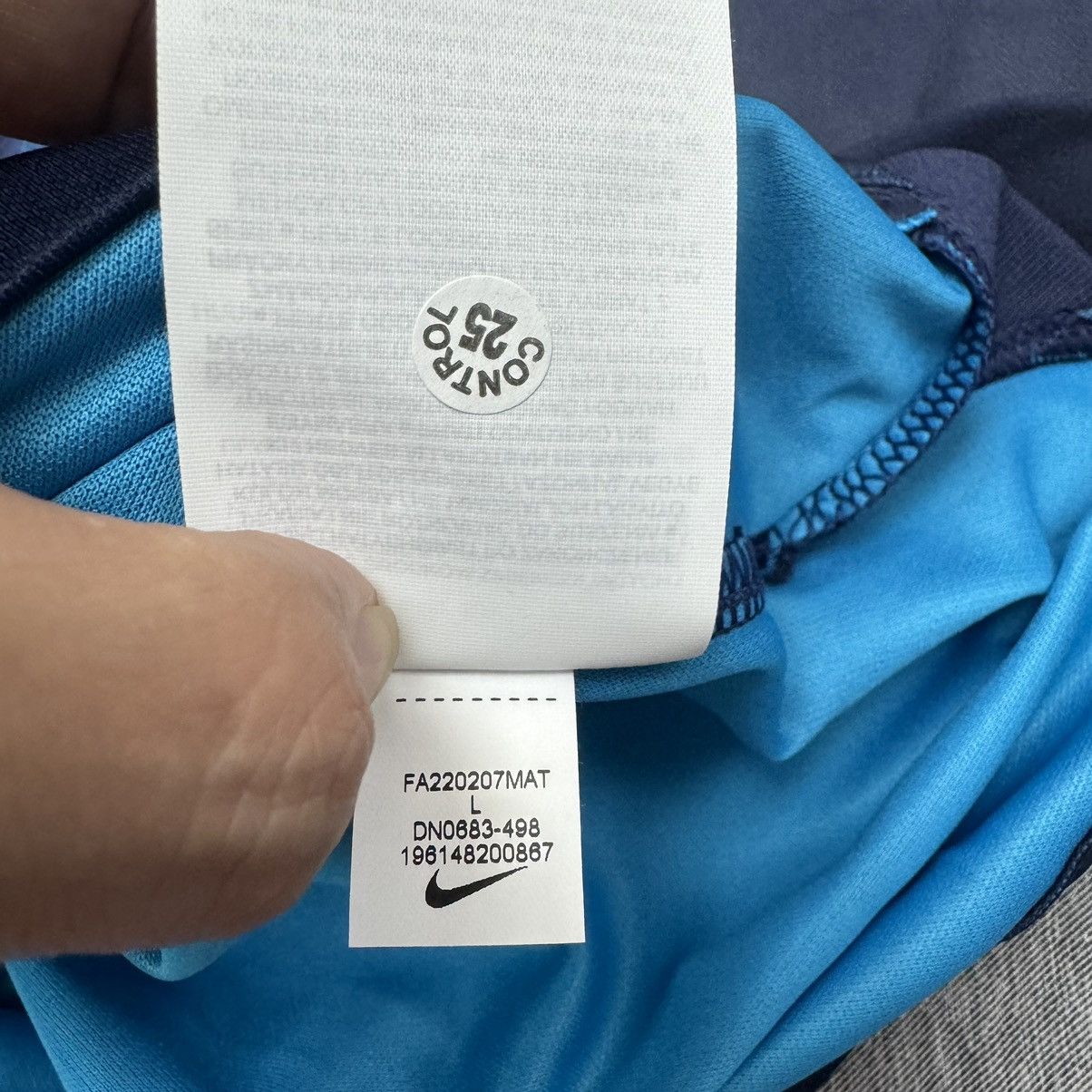 Nike Crotaia world cup 2022 away shirt (bnwt) Size US L / EU 52-54 / 3 - 7 Thumbnail