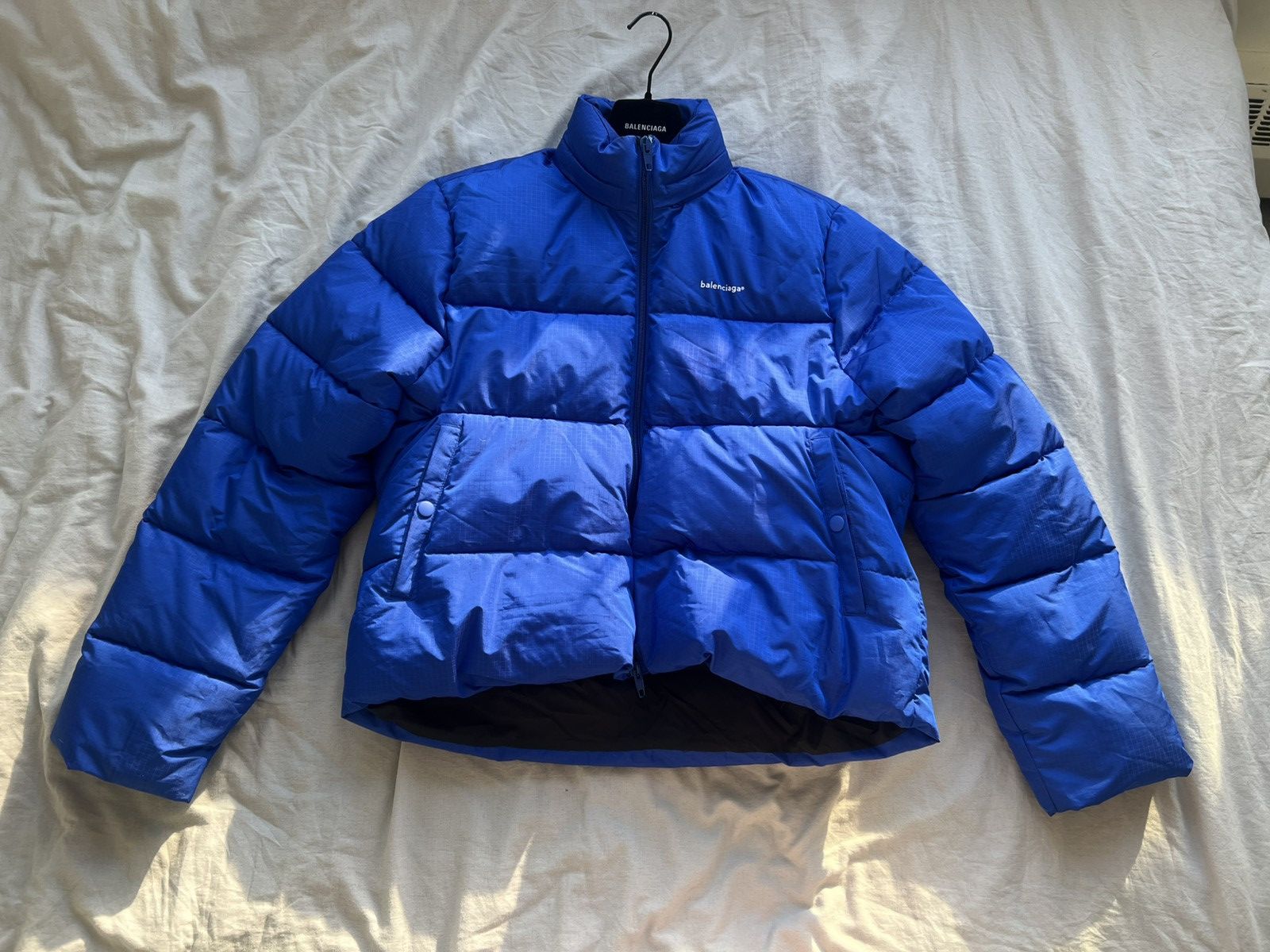 Balenciaga LIGHTNING BLUE BALENCIAGA PUFFER JACKET Size US S / EU 44-46 / 1 - 1 Thumbnail