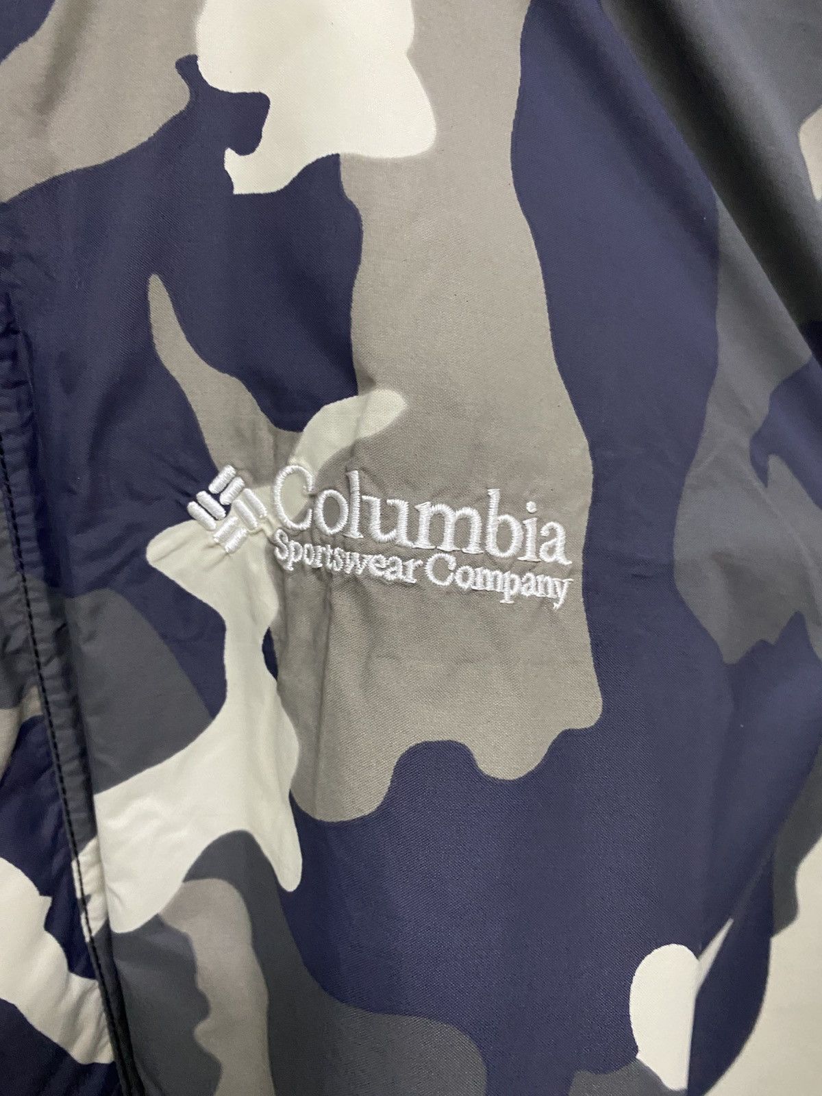 Columbia Columbia waterproof camo poncho Size US S / EU 44-46 / 1 - 5 Thumbnail