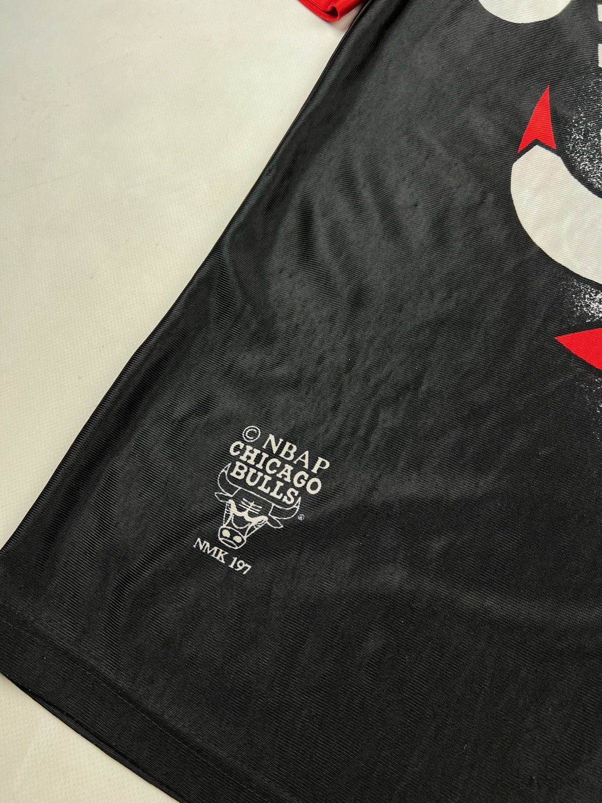 NBA × Nutmeg × Vintage Vintage Chicago bulls tshirt Jersey NBA y2k Size US L / EU 52-54 / 3 - 8 Thumbnail
