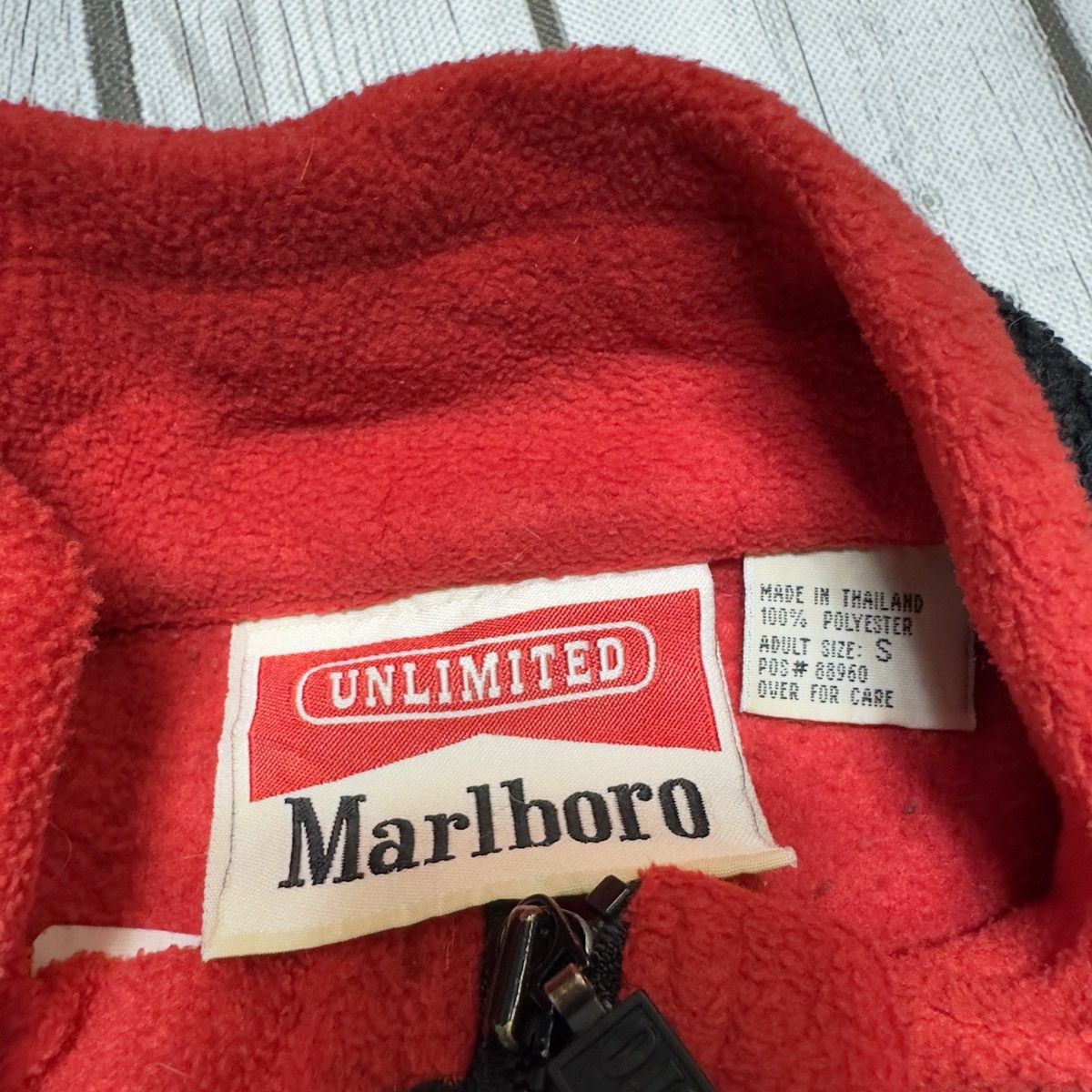 Marlboro × Marlboro Unlimited × Vintage Vintage Marlboro fleece sweatshirt Size US S / EU 44-46 / 1 - 5 Thumbnail