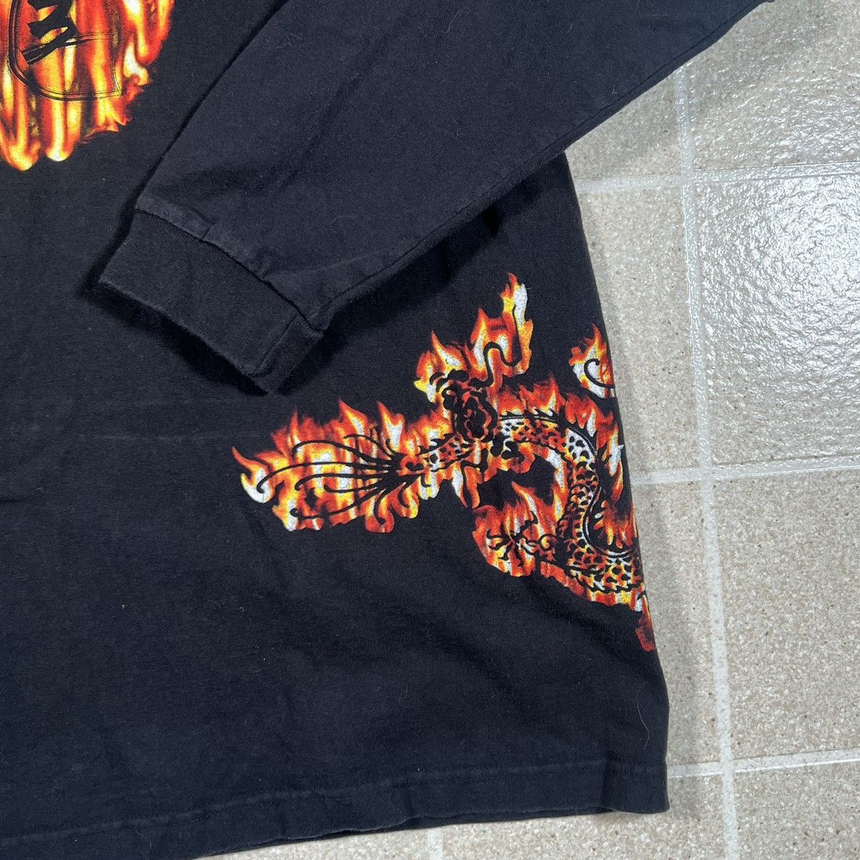Other × Vintage Vtg Y2K No Boundaries Dragon Flames Long Sleeve T-Shirt Size US L / EU 52-54 / 3 - 4 Thumbnail