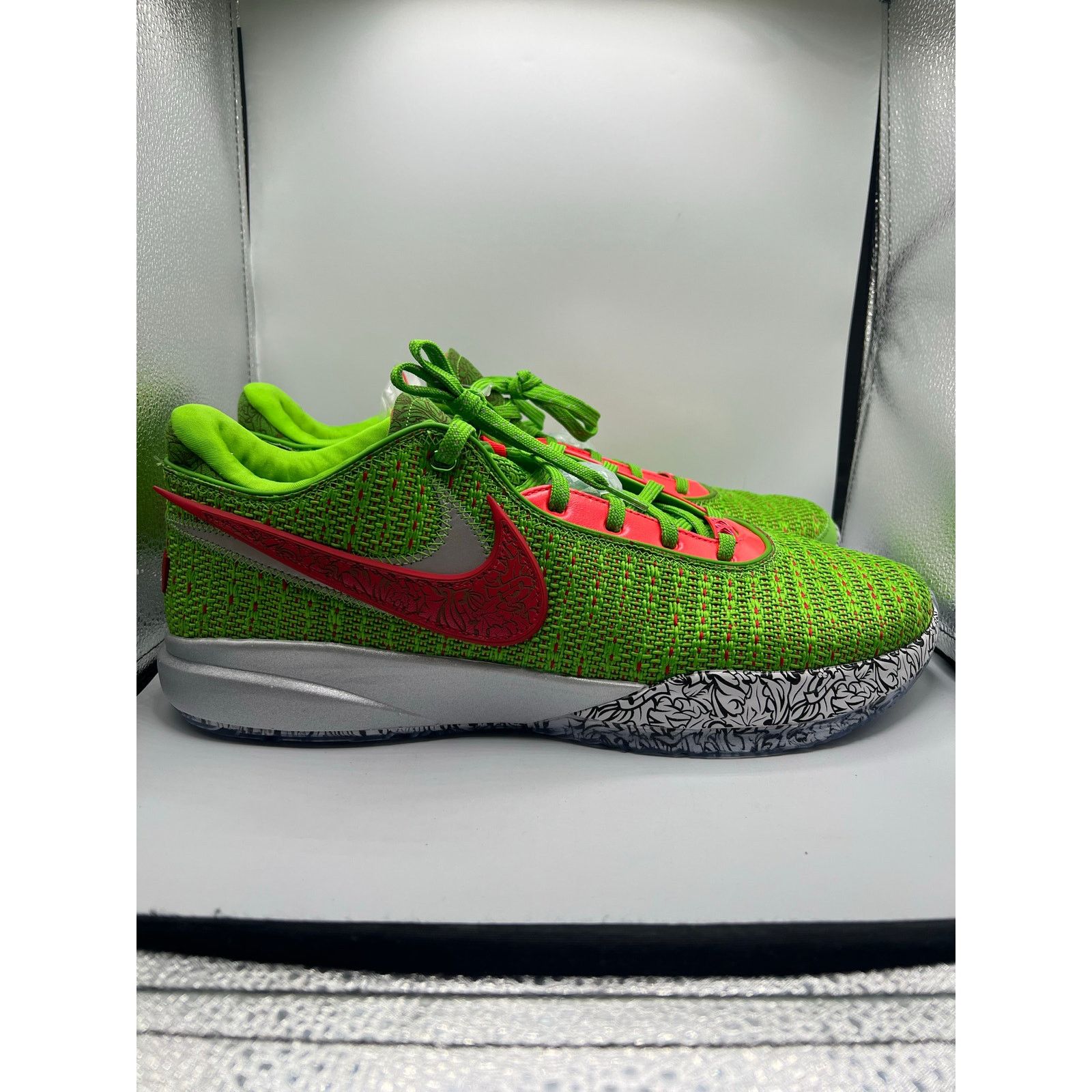 Nike Nike LeBron 20 “Stocking Stuffer” size 16 men’s Size US 15 / EU 48 - 3 Thumbnail