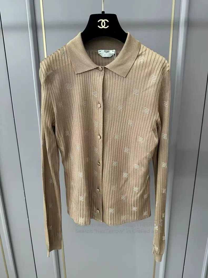 Fendi Fendi Camel Color Logo Embossed Cardigan Size XS / US 0-2 / IT 36-38 - 1 Thumbnail