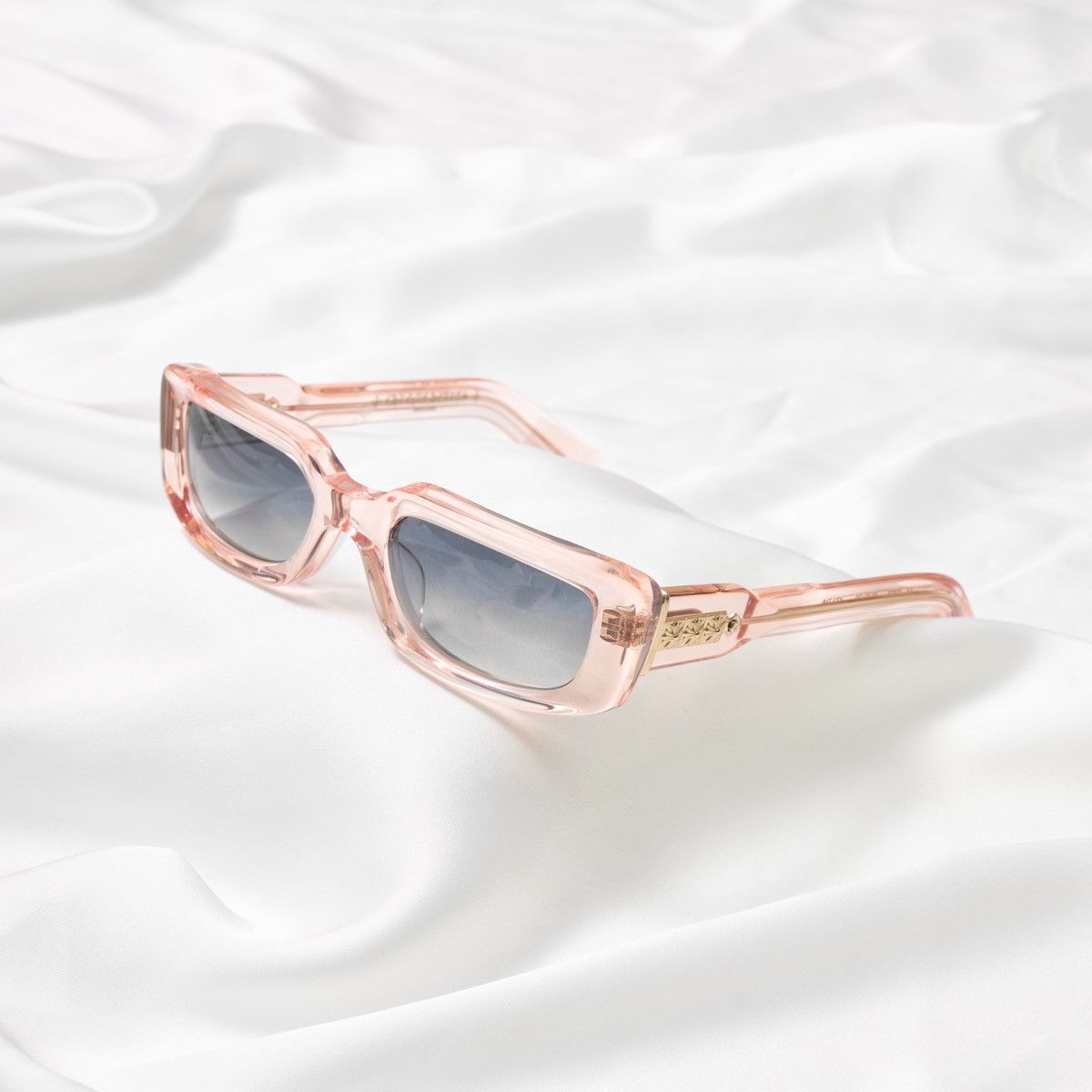 Chrome Hearts CHROME HEARTS ZELDA PINK CRYSTAL SUNGLASSES Size ONE SIZE - 1 Thumbnail