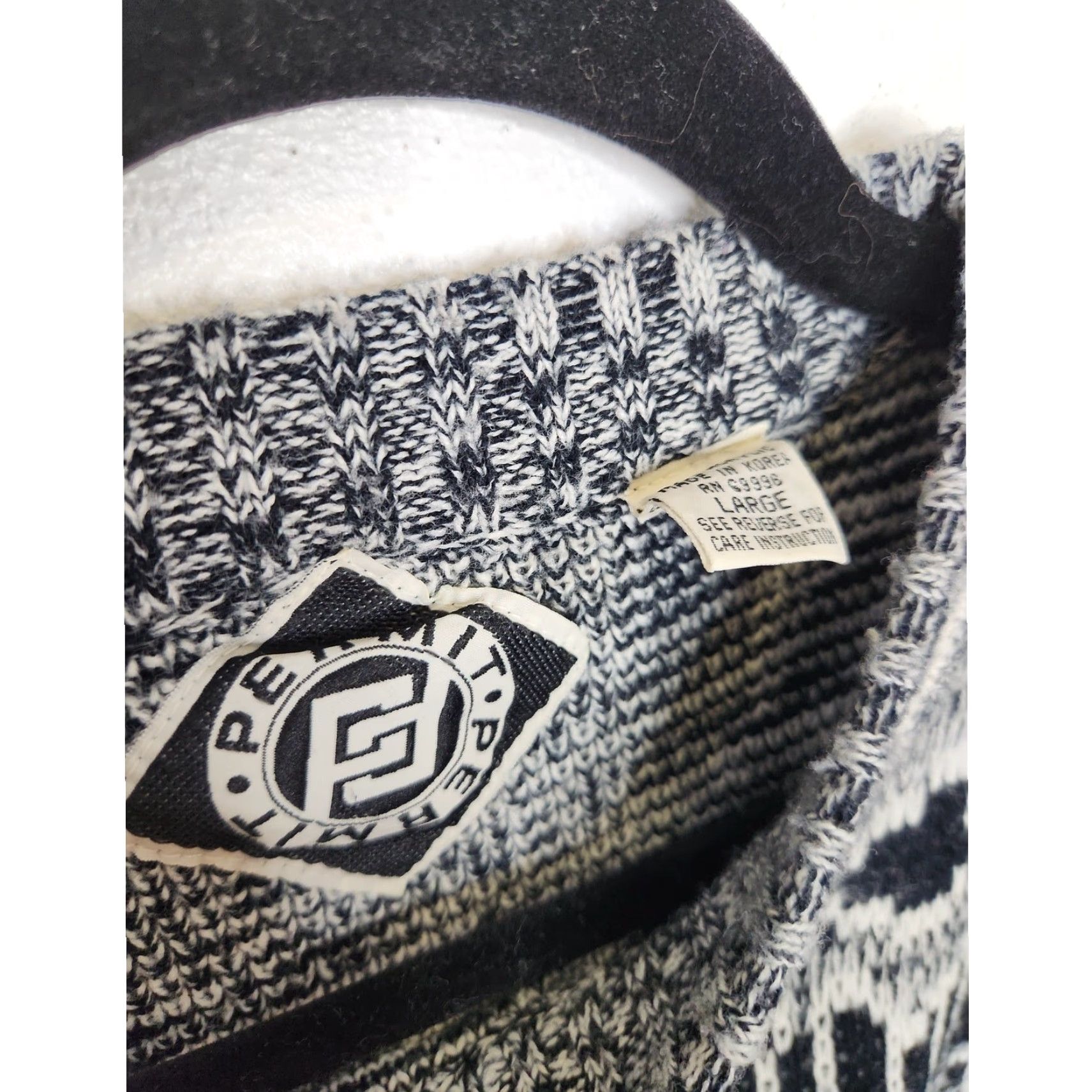 Vintage VINTAGE Permit Sweater Mens L Pullover Abstract Grunge Art Black White 80s 90s Size US L / EU 52-54 / 3 - 3 Thumbnail