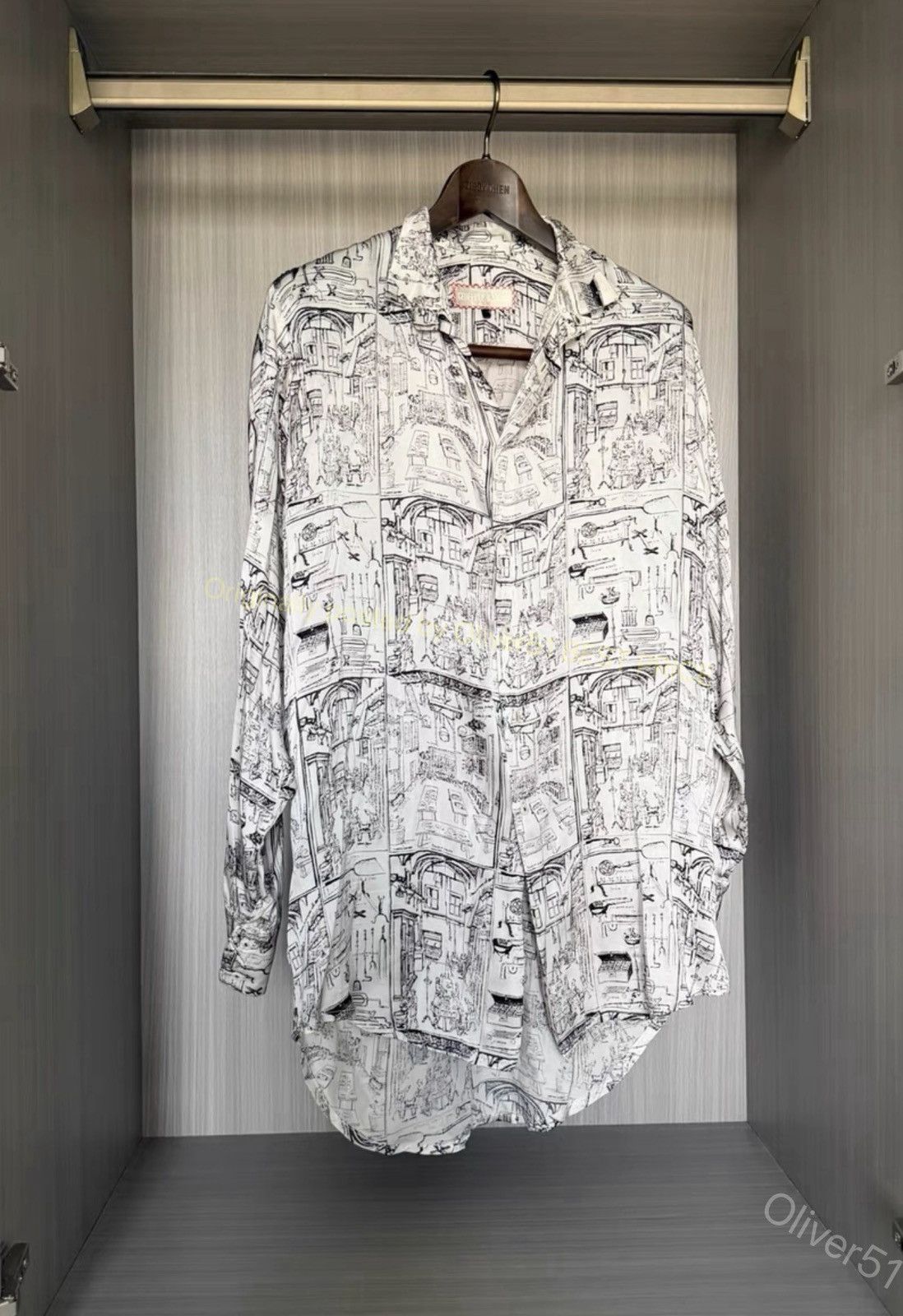 Geoffrey B. Small Geoffrey B. Small GBS comic silk shirt YYYY17/2610 Size US S / EU 44-46 / 1 - 2 Thumbnail