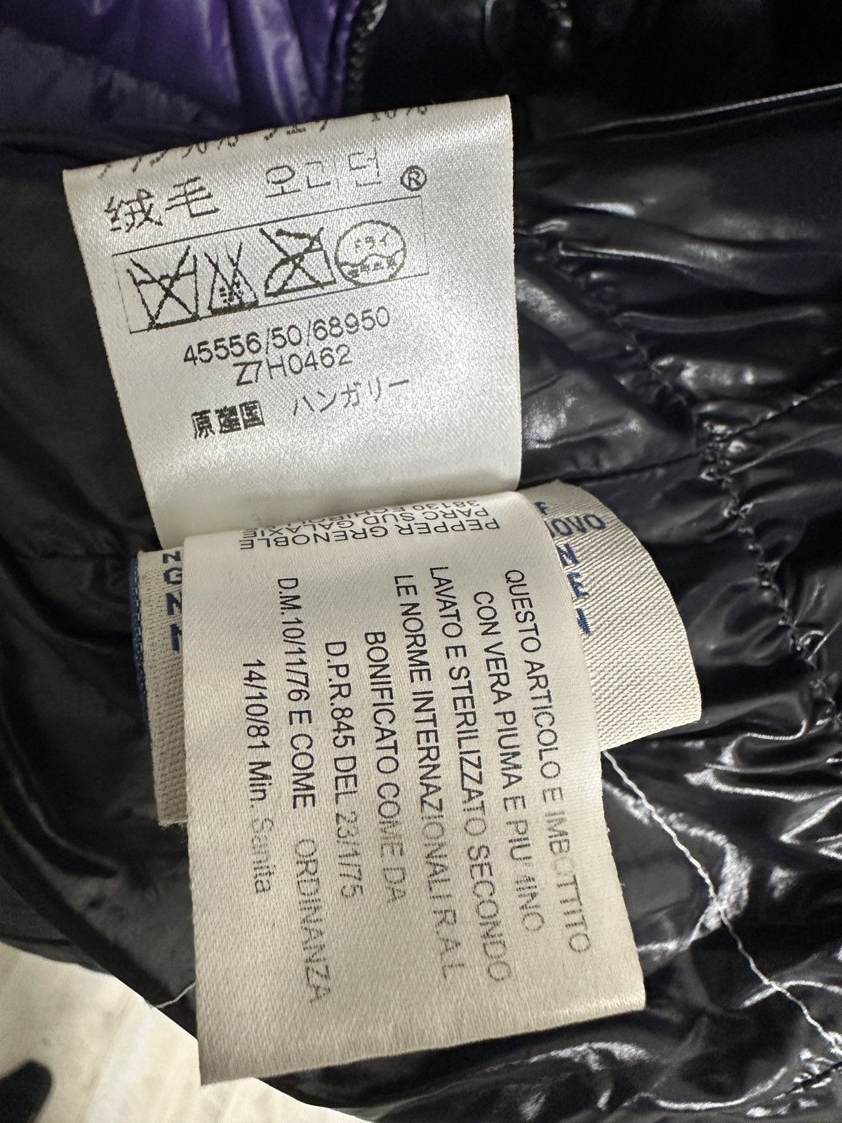 Moncler Moncler Down jacket vintage Size M / US 6-8 / IT 42-44 - 13 Thumbnail