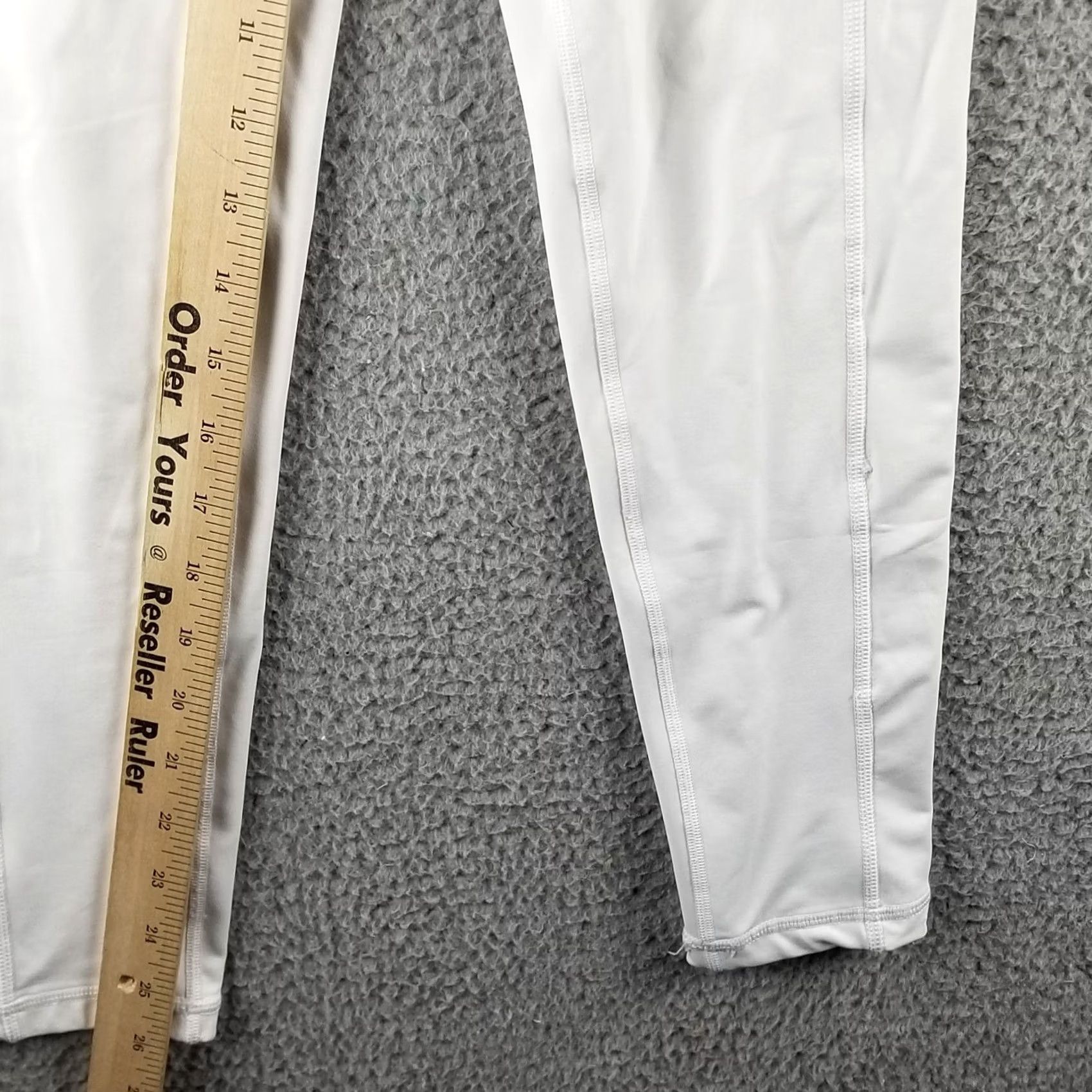 Vintage Aerie Chill Play Move High Waisted Pocket Legging White Striped Small Women Leggings Size 28" / US 6 / IT 42 - 7 Thumbnail