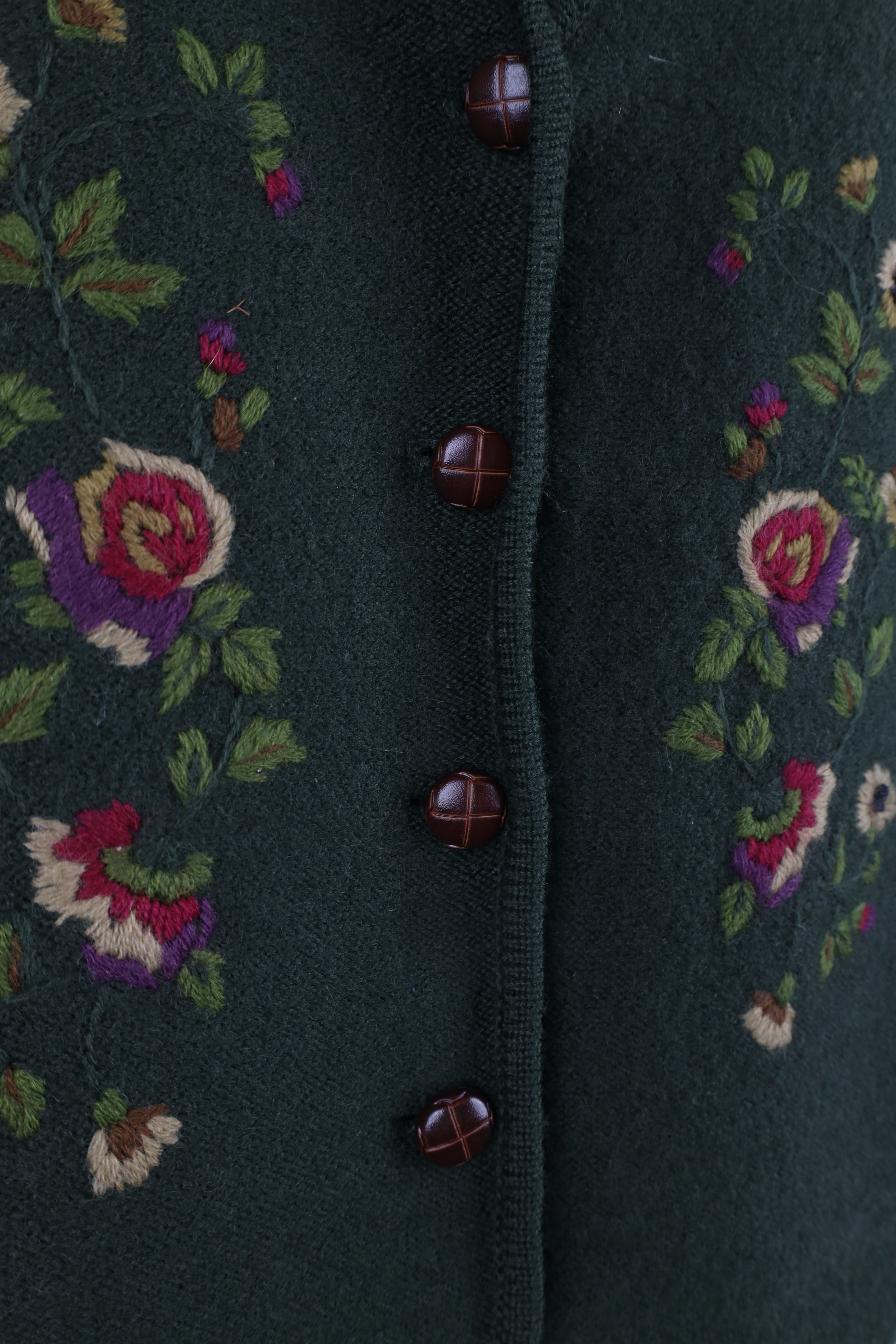 Vintage Vintage 90s Streetwear Hand Embroidered Flower Sweater Vest Size L / US 10 / IT 46 - 5 Thumbnail