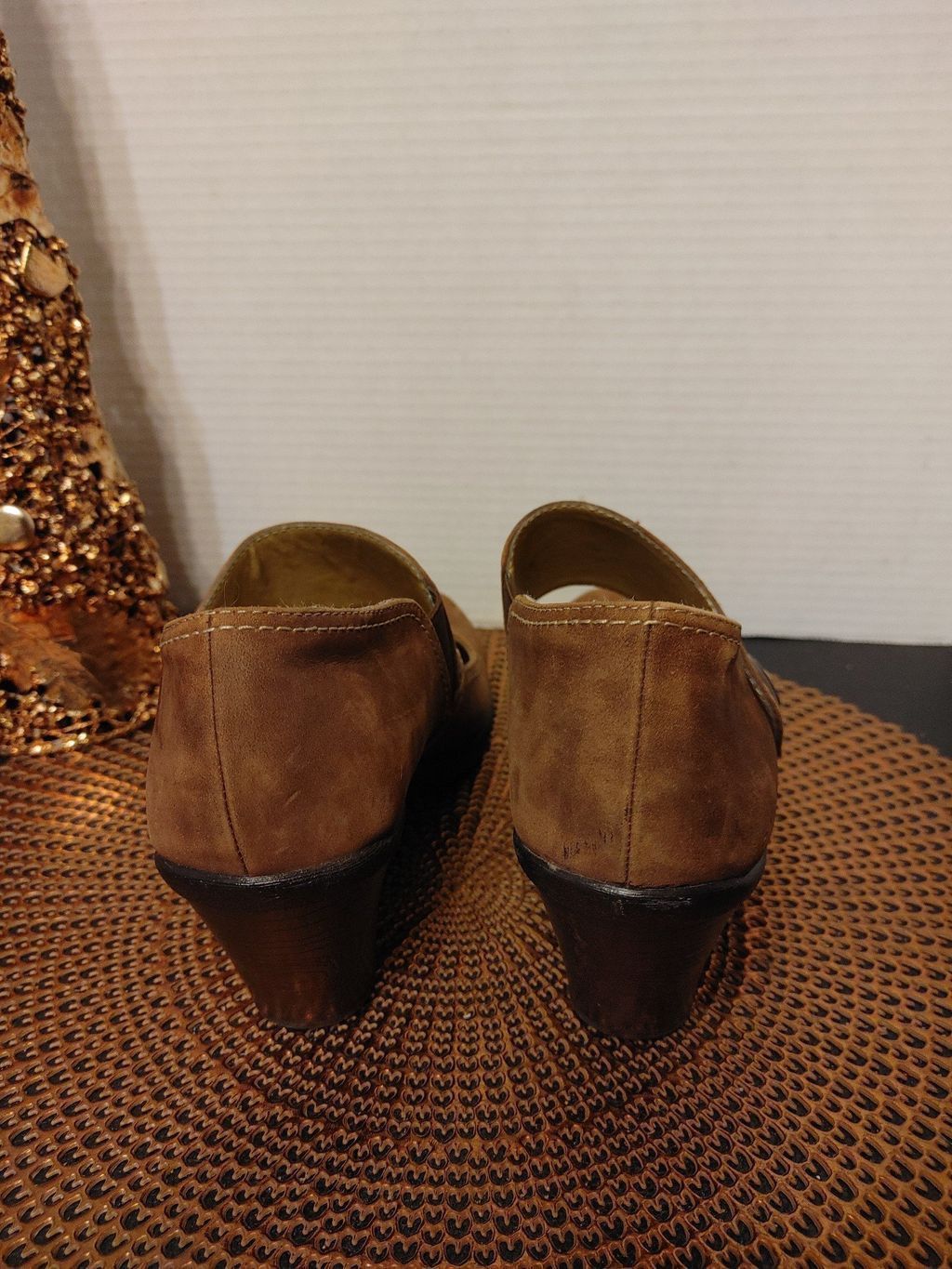 Soft Surroundings SoftSpots Artsy Mary Jane Suede size 9W Size US 9 / IT 39 - 5 Thumbnail