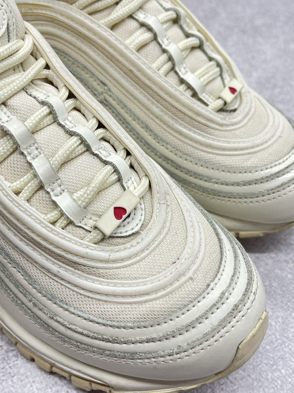 Nike Women Nike Air Max 97 Triple White Sneakers Love Heart Size US 7 / IT 37 - 7 Thumbnail