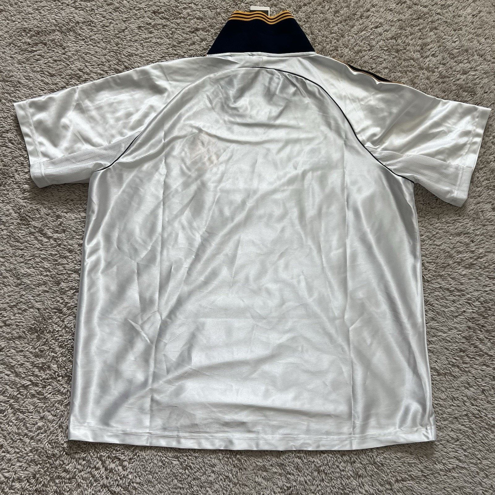Adidas Adidas Authentic Real Madrid 1999/00 Home Jersey XL NWT Size US XL / EU 56 / 4 - 11 Thumbnail