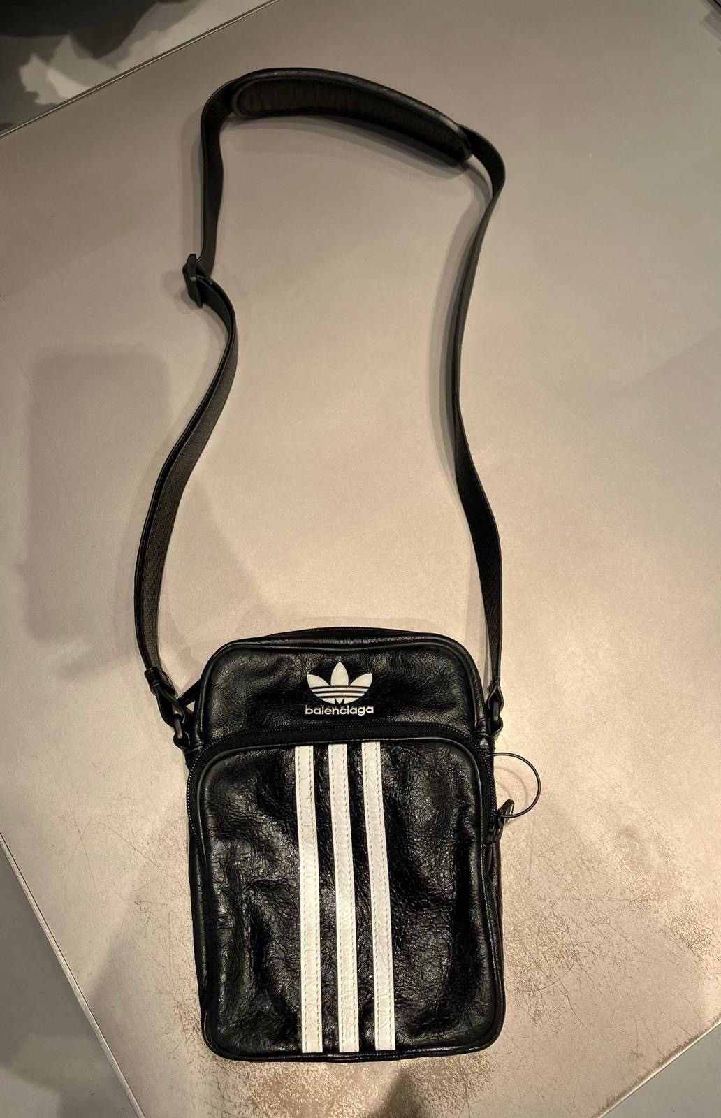 Balenciaga Balenciaga Leather Crossbody Messenger Bag Size ONE SIZE - 1 Preview