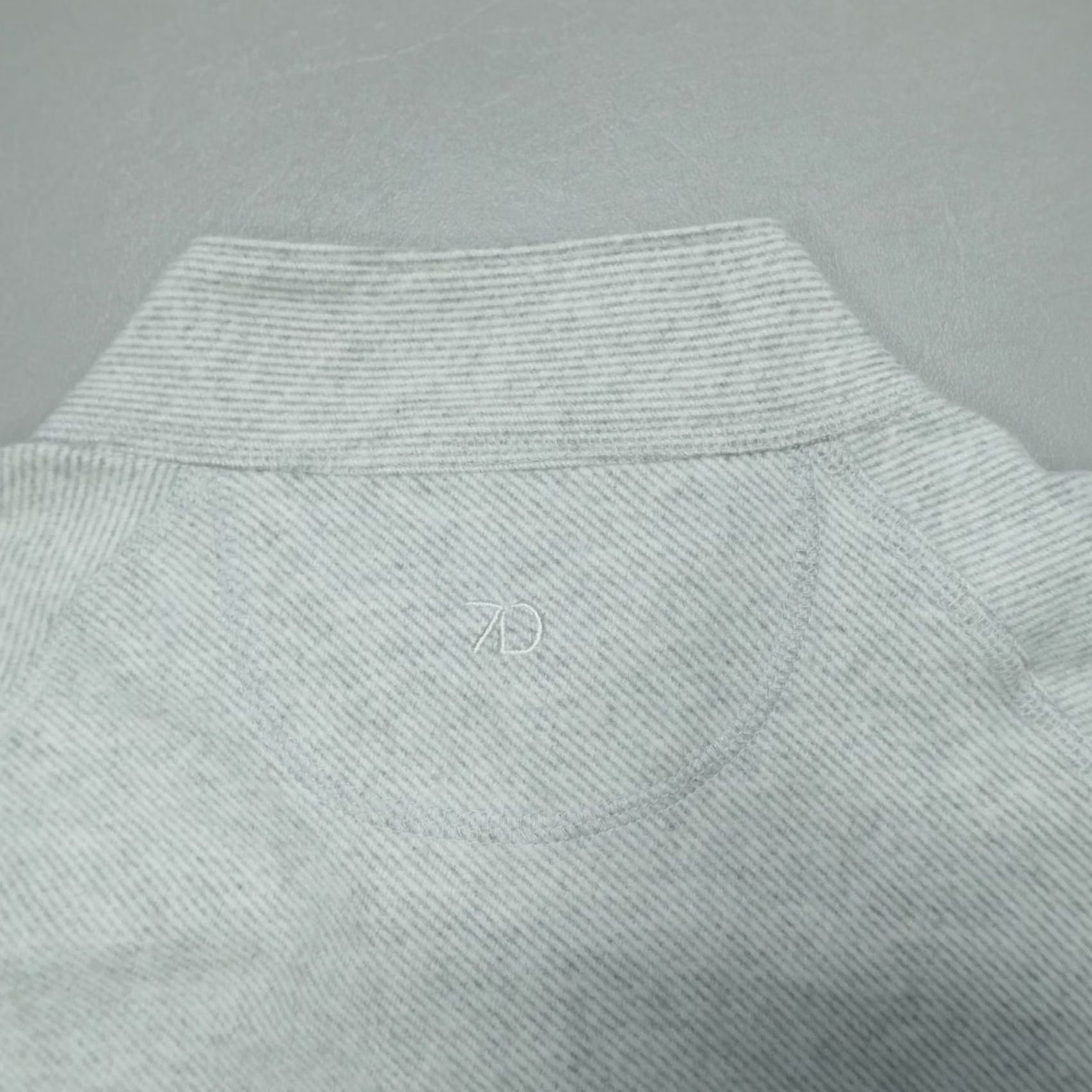 Vintage 7 Diamonds Generation 1/4 Zip Pullover Men Size S Gray Micro-Striped Mock Neck Zip Sweatshirt Casual Outdoor logo Embroidered Regular Knit Size US S / EU 44-46 / 1 - 8 Thumbnail
