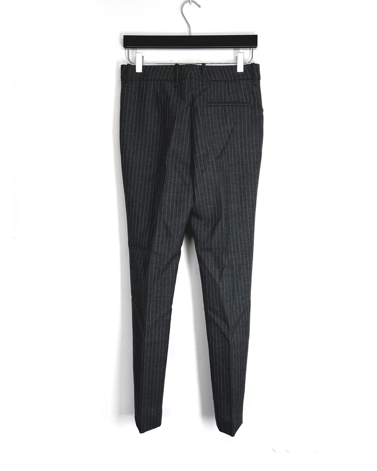 Calvin Klein Calvin Klein 205W39NYC gray stripe wool pants 2/38 Size 25" / US 0 / IT 36 - 2 Thumbnail